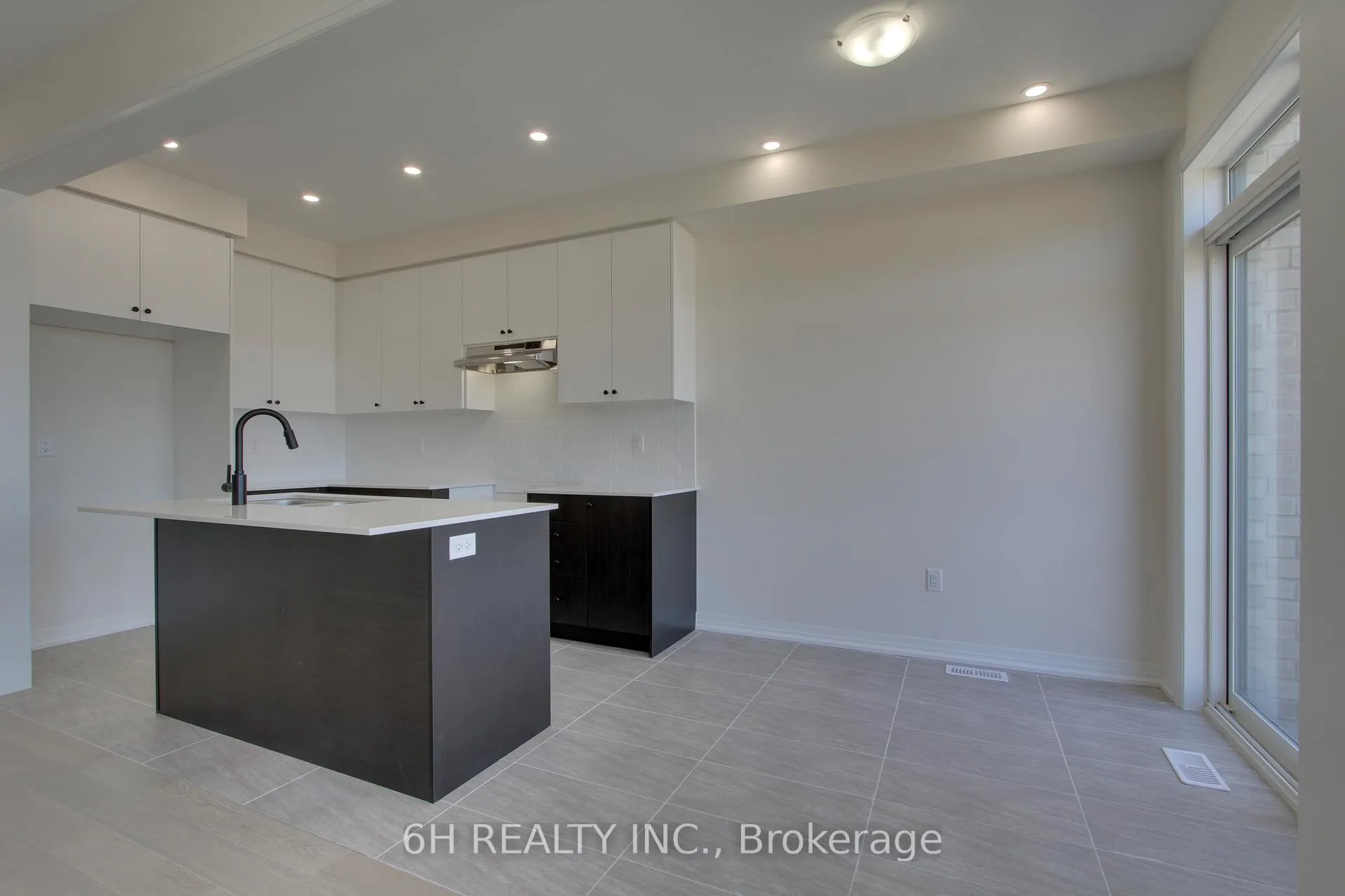 Photo 18 of 2612 Hibiscus Drive, Pickering, Rural Pickering — HOMEH