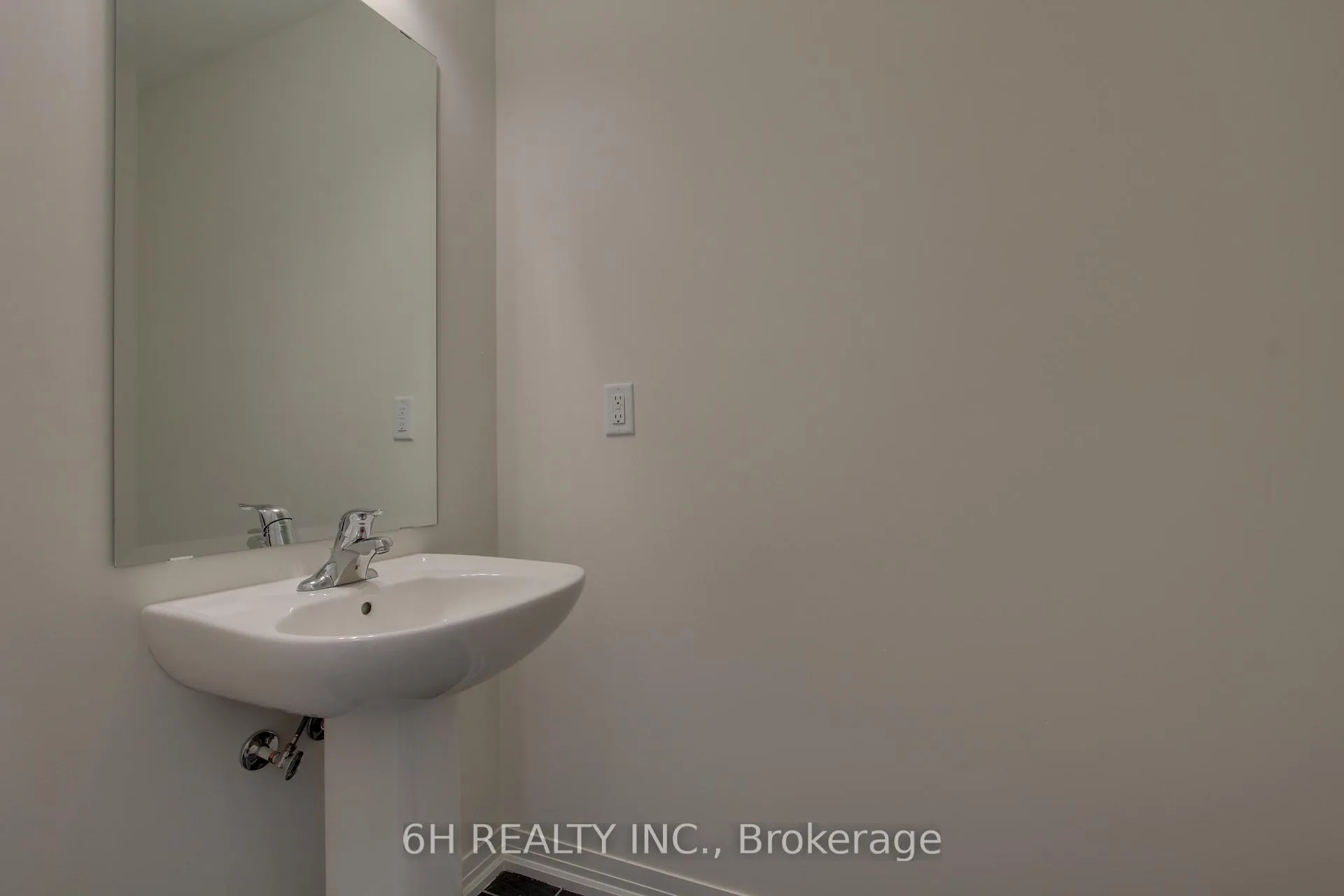 Photo 20 of 2612 Hibiscus Drive, Pickering, Rural Pickering — HOMEH
