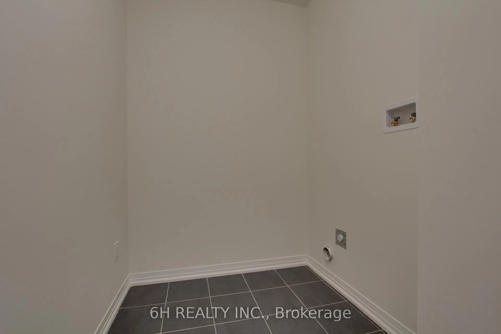 Photo 22 of 2612 Hibiscus Drive, Pickering, Rural Pickering — HOMEH
