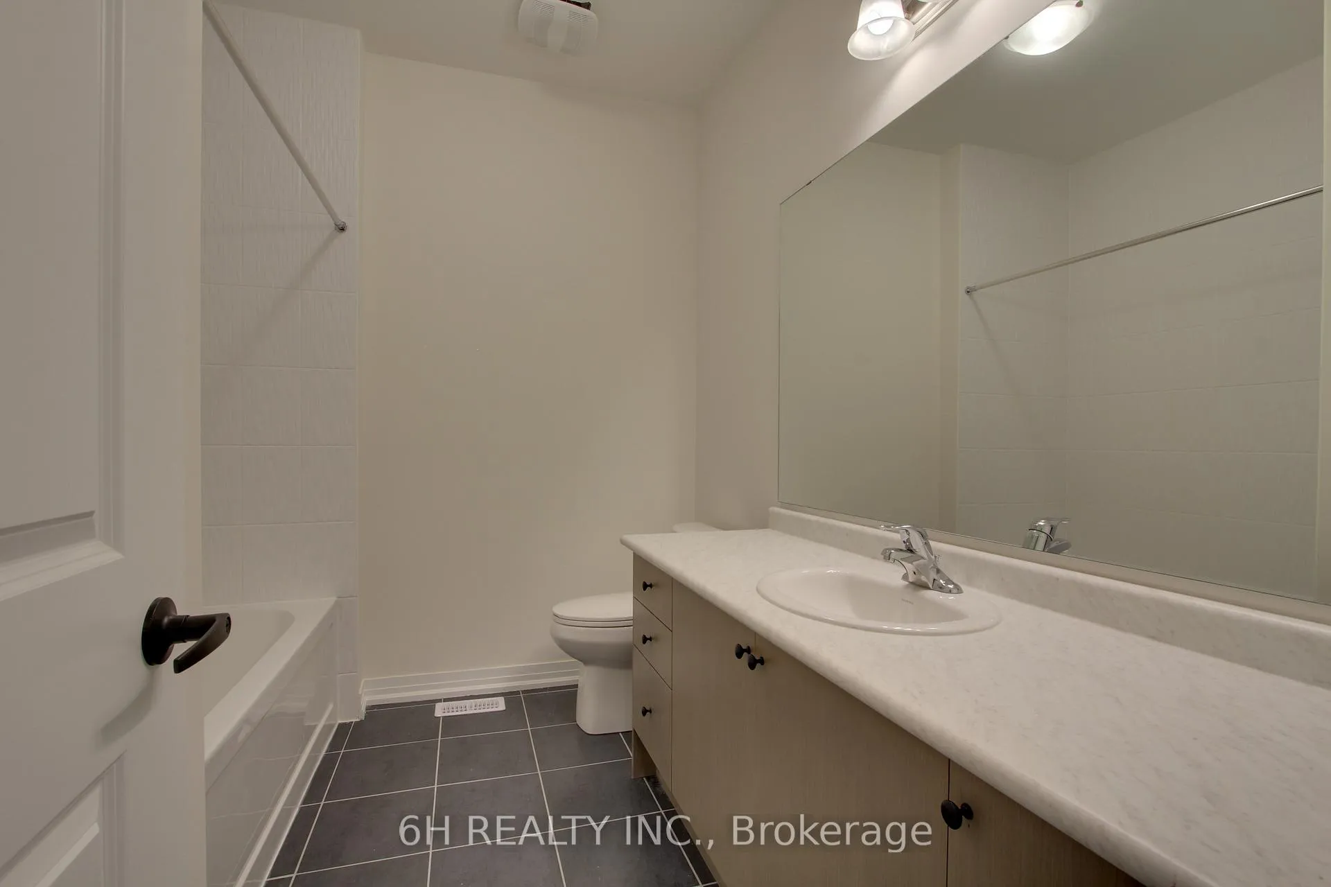 Photo 35 of 2612 Hibiscus Drive, Pickering, Rural Pickering — HOMEH