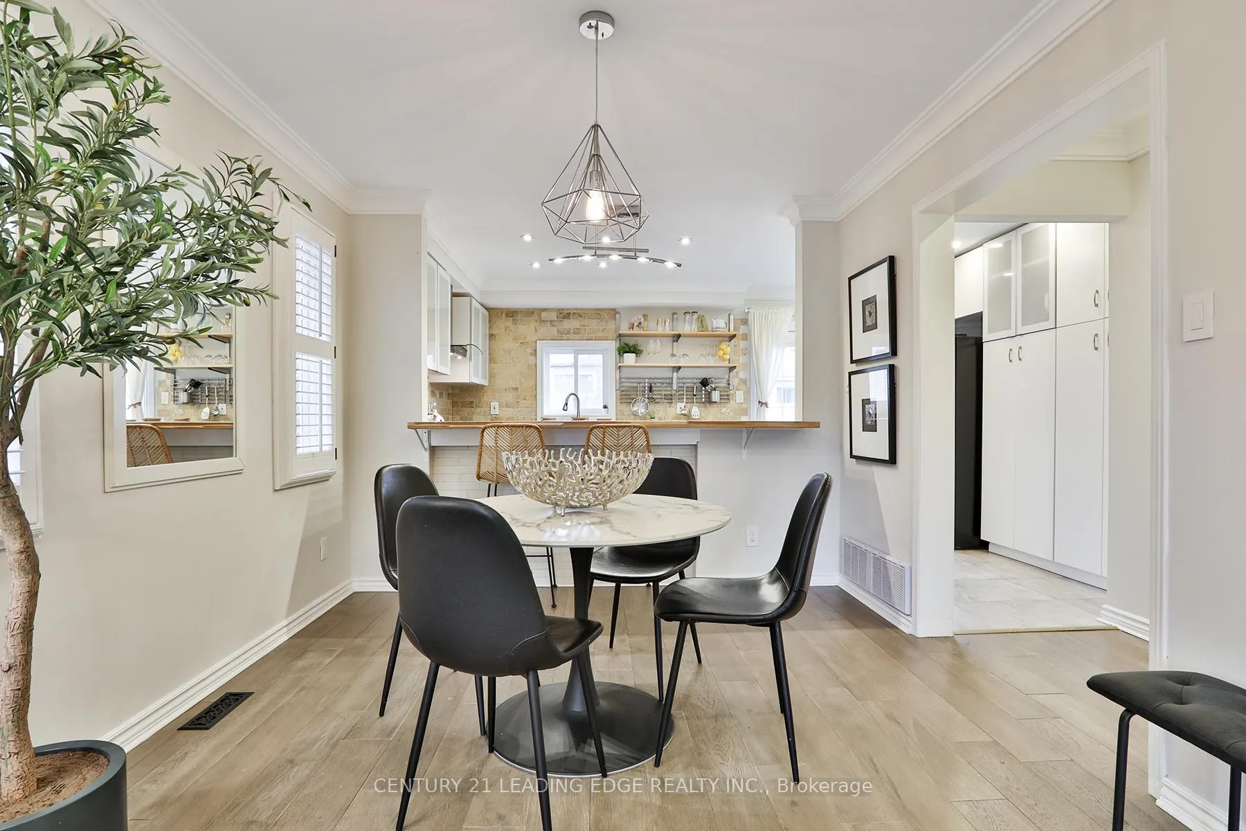 Photo 7 of 1060 Longbow Drive, Pickering, Liverpool — HOMEH