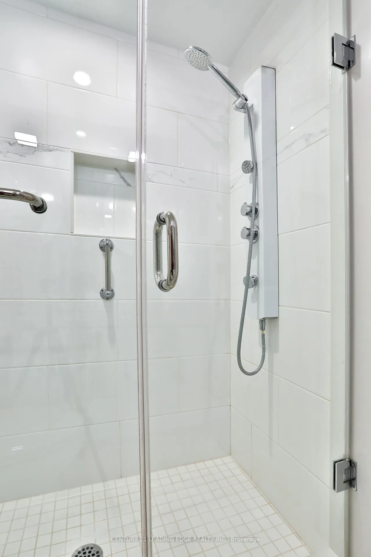 Photo 31 of 1060 Longbow Drive, Pickering, Liverpool — HOMEH