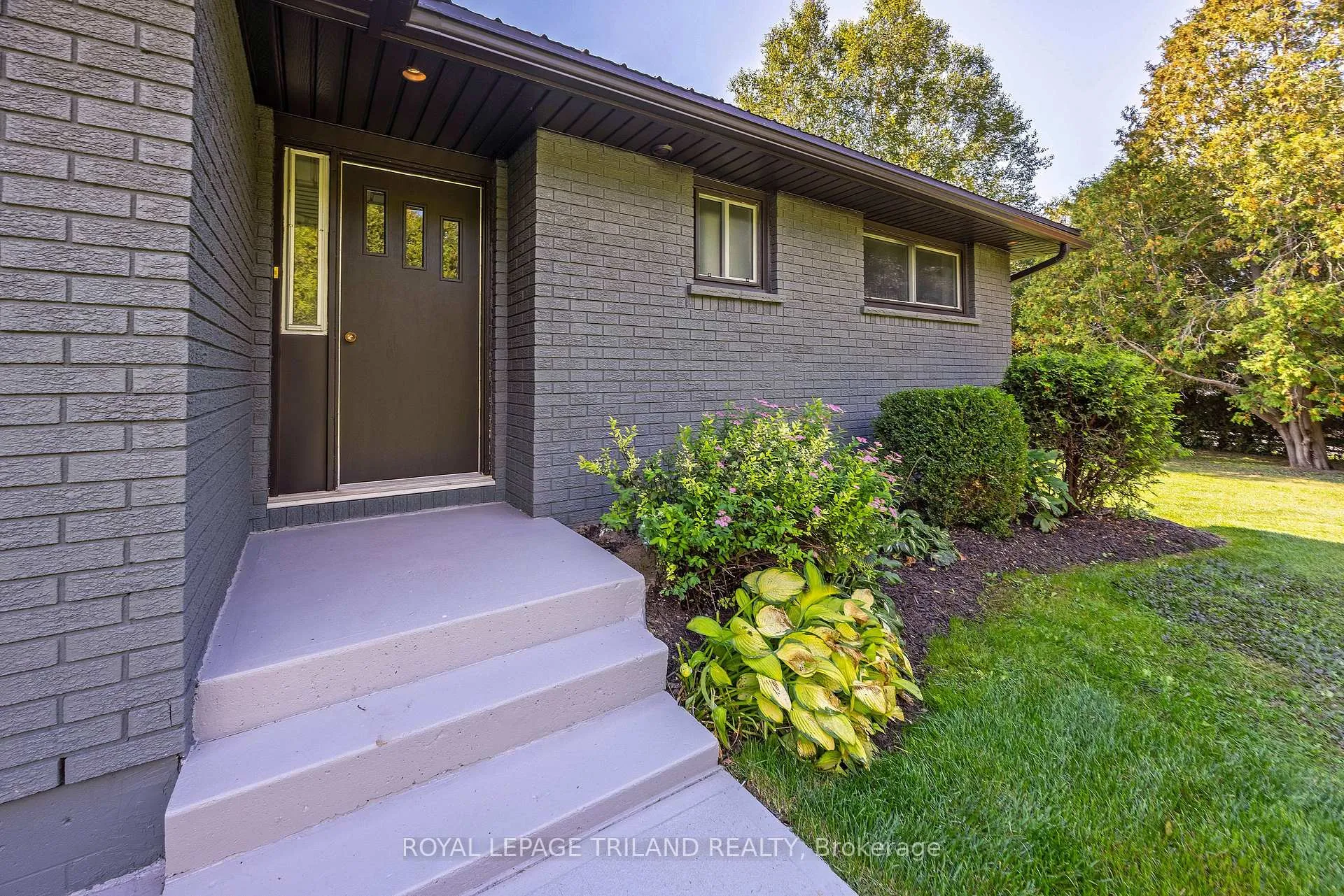 Photo 6 of 829 Avon Drive, Malahide, Rural Malahide — HOMEH