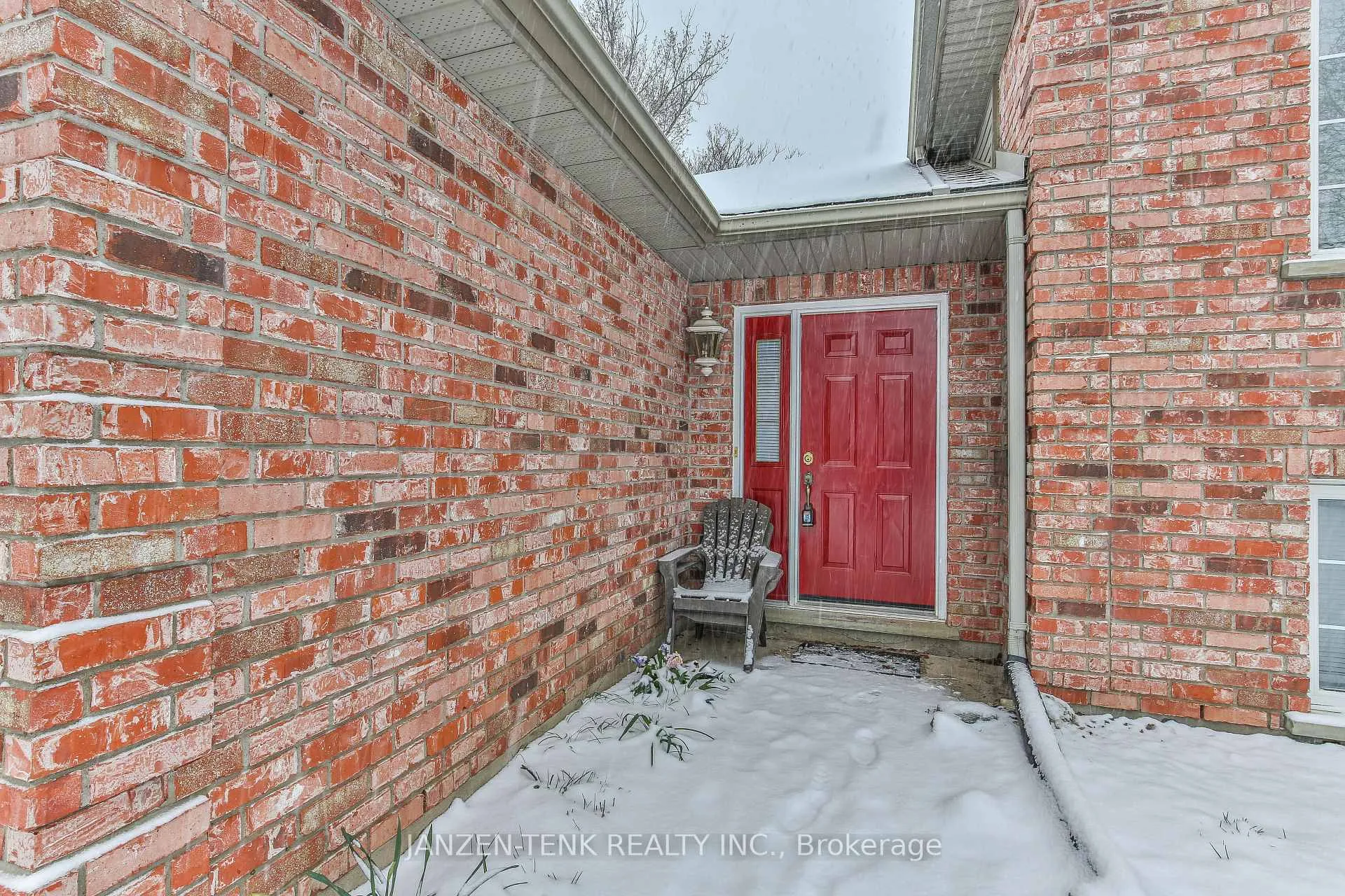 Photo 3 of 63 South Street E, Aylmer — HOMEH