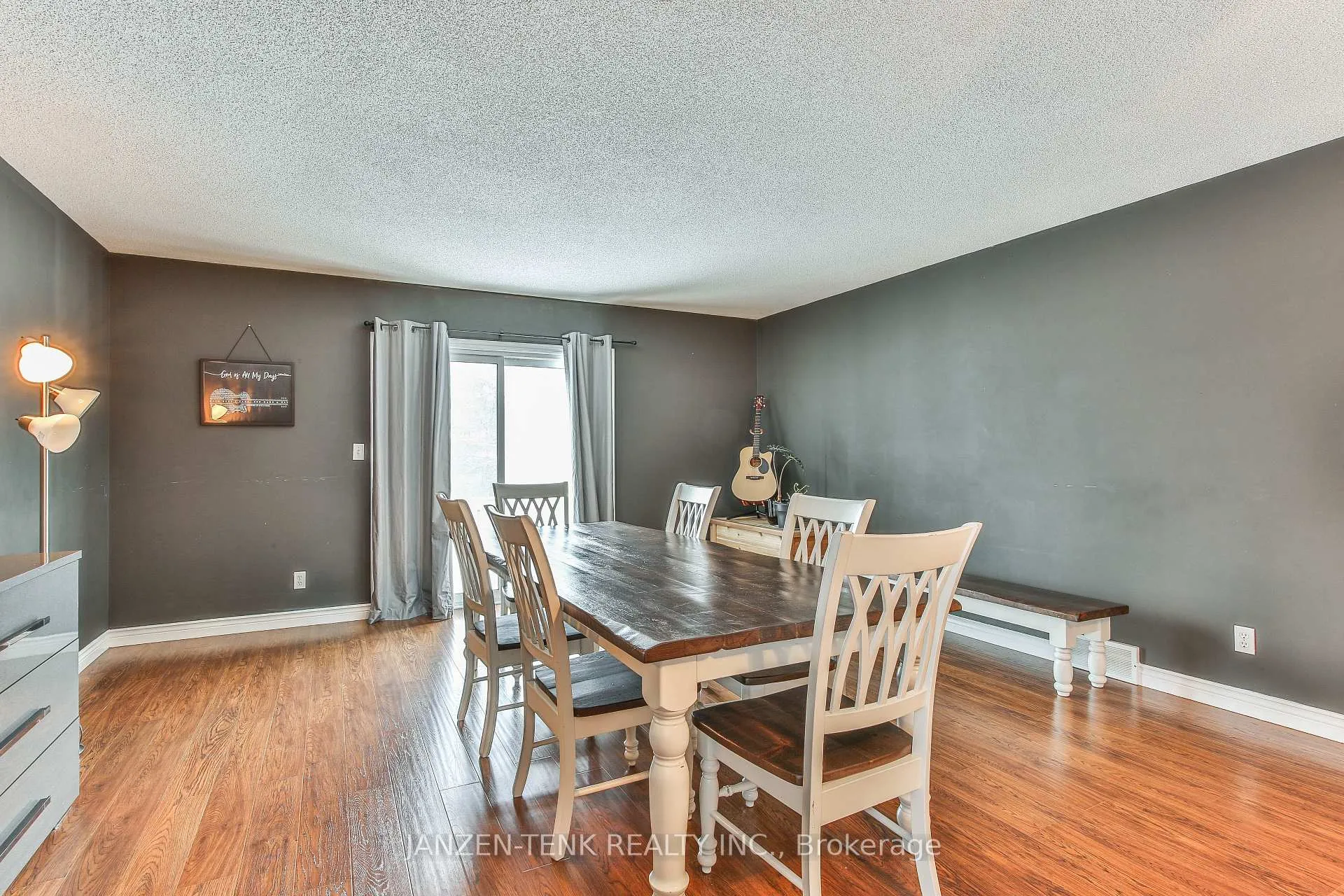 Photo 8 of 63 South Street E, Aylmer — HOMEH