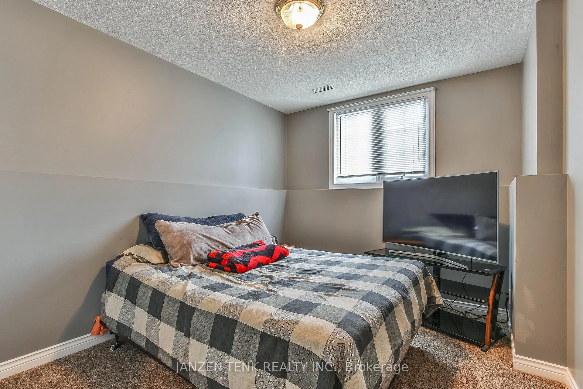 Photo 19 of 63 South Street E, Aylmer — HOMEH