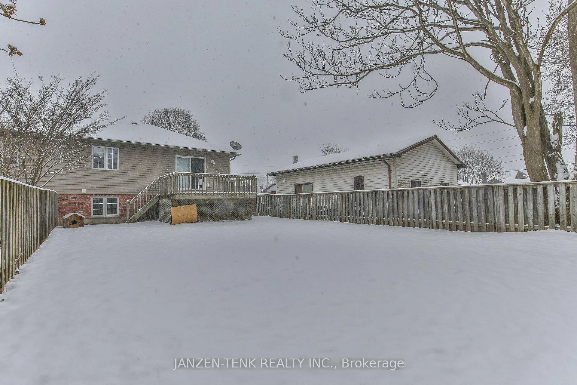 Photo 25 of 63 South Street E, Aylmer — HOMEH
