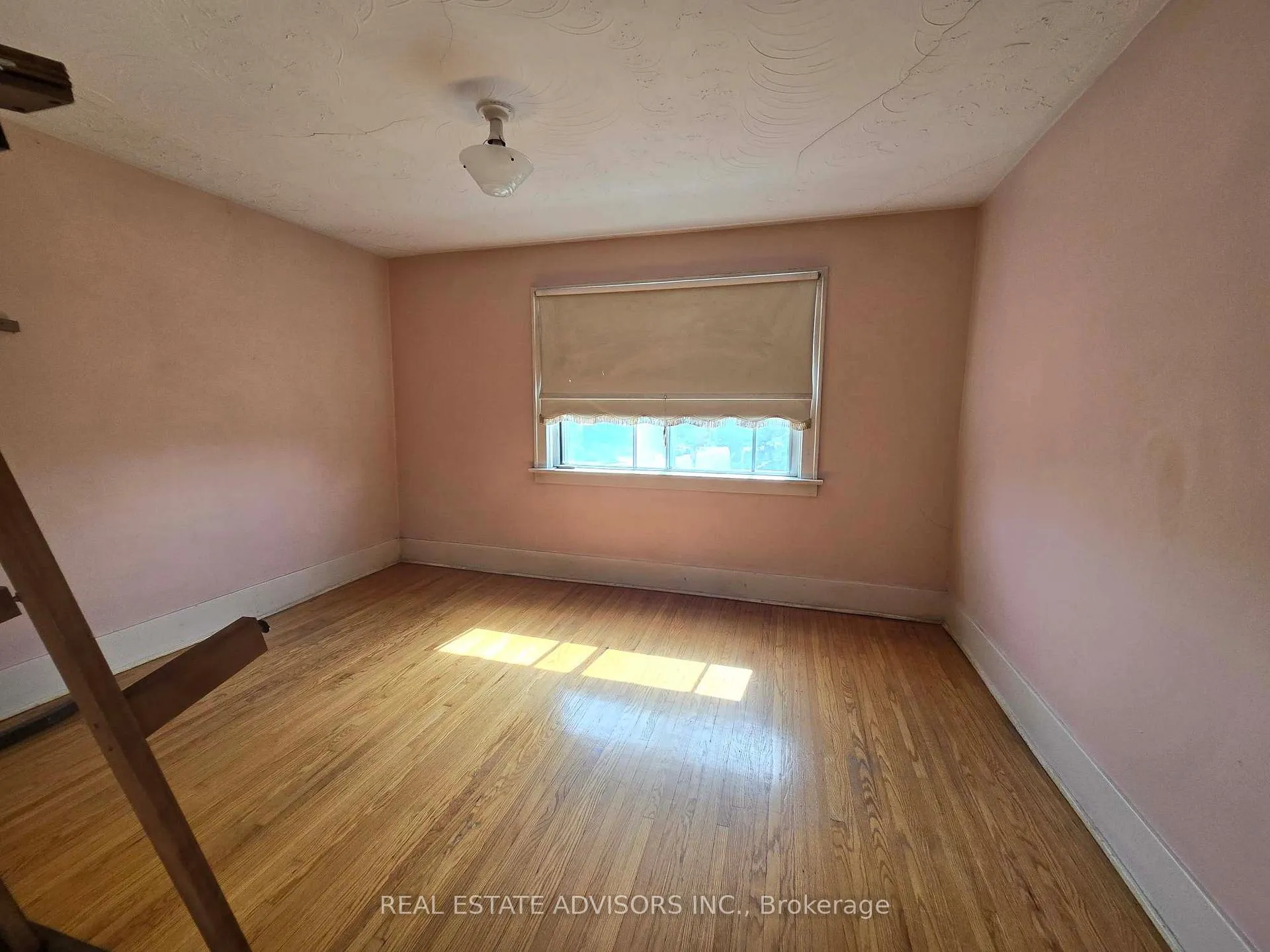 Photo 11 of 2 Ashbury Avenue, Toronto, Oakwood Village — HOMEH