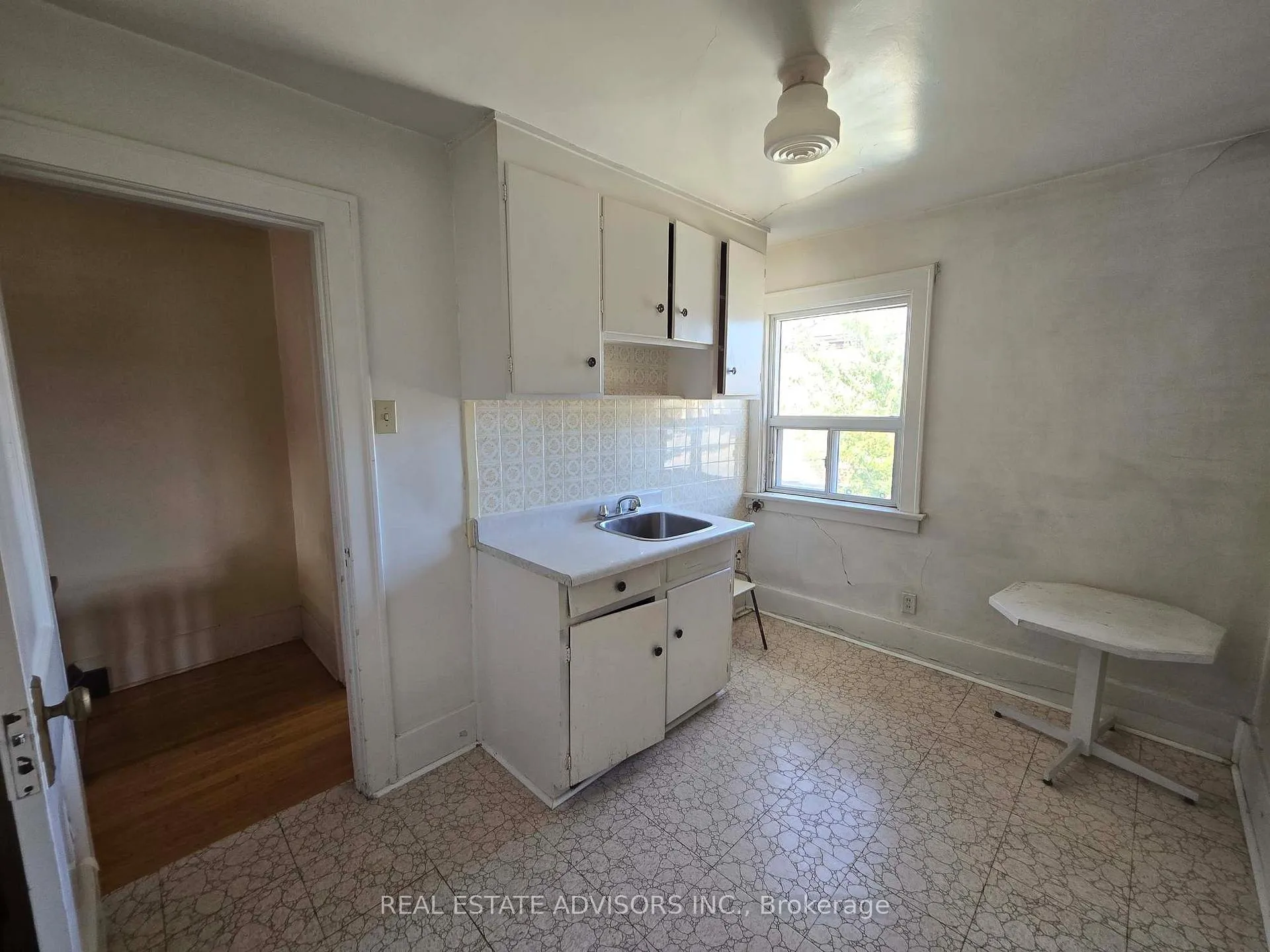 Photo 13 of 2 Ashbury Avenue, Toronto, Oakwood Village — HOMEH