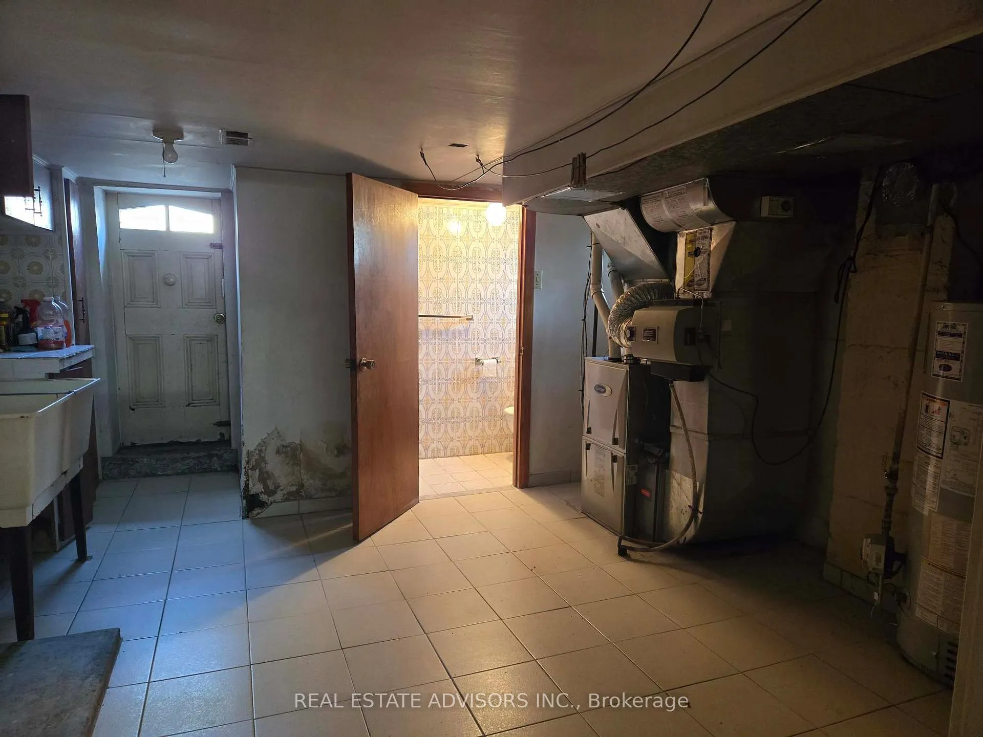 Photo 18 of 2 Ashbury Avenue, Toronto, Oakwood Village — HOMEH