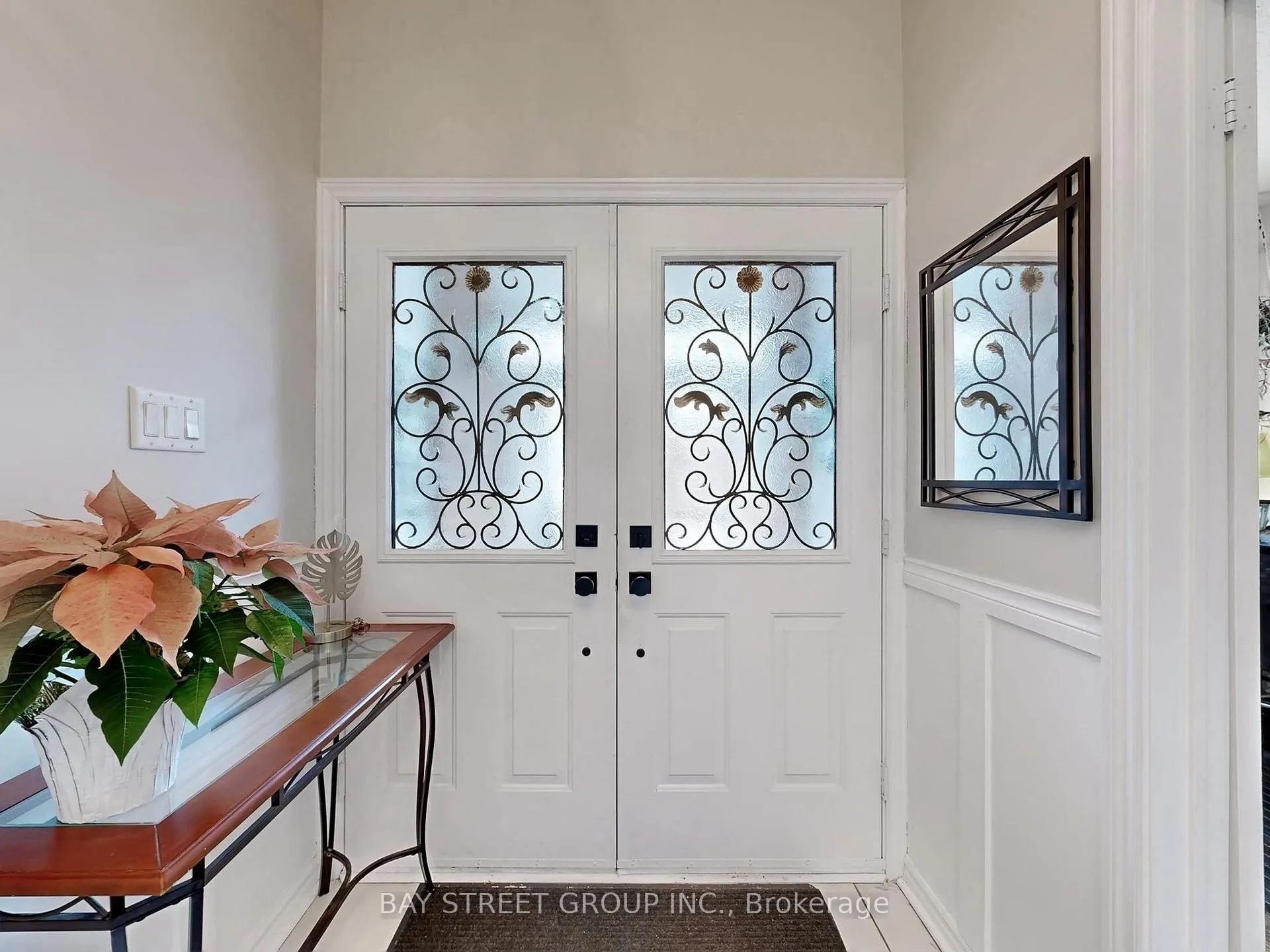 Photo 3 of 36 Durant Crescent, Markham, Middlefield — HOMEH