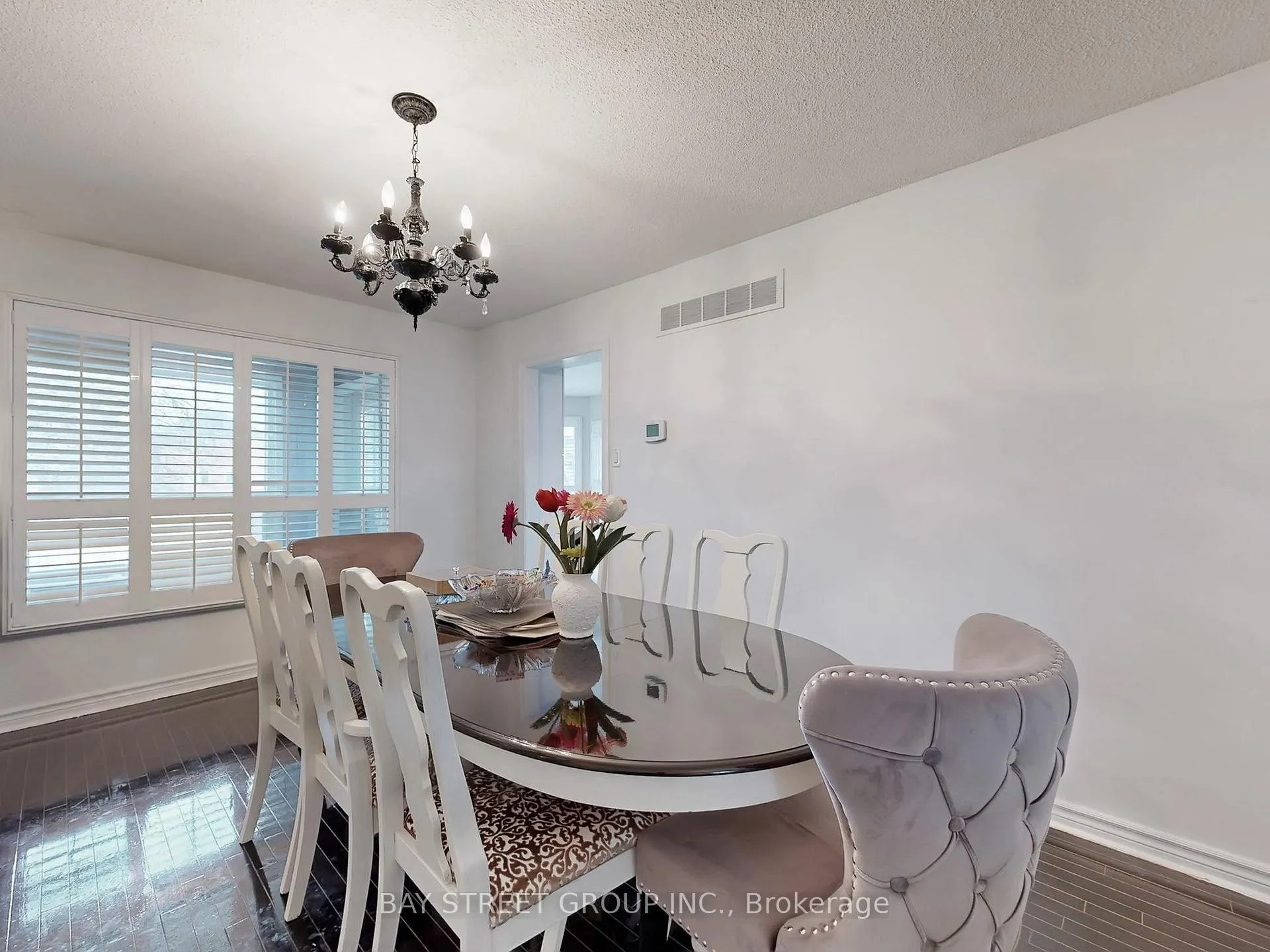 Photo 6 of 36 Durant Crescent, Markham, Middlefield — HOMEH