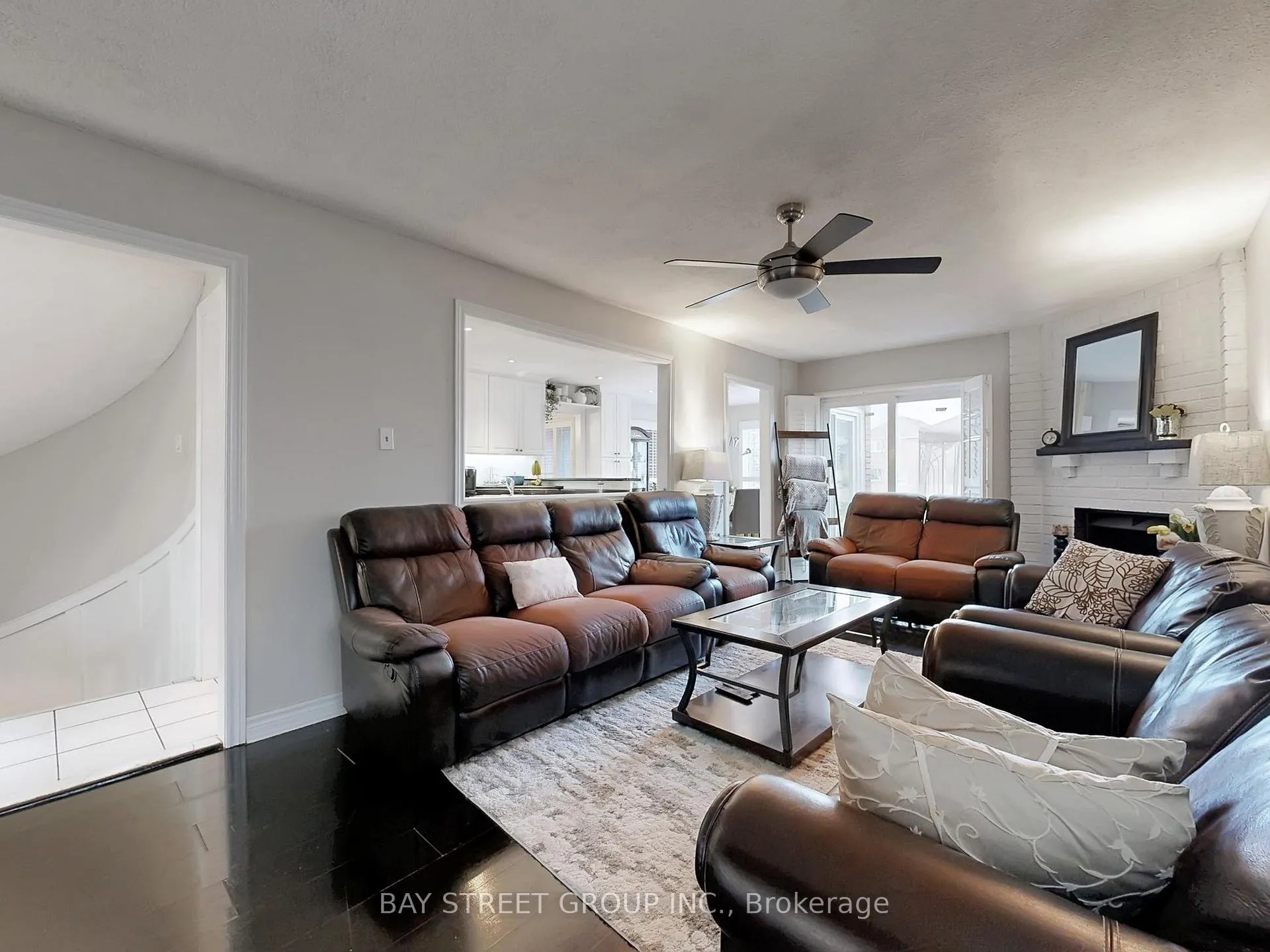 Photo 11 of 36 Durant Crescent, Markham, Middlefield — HOMEH