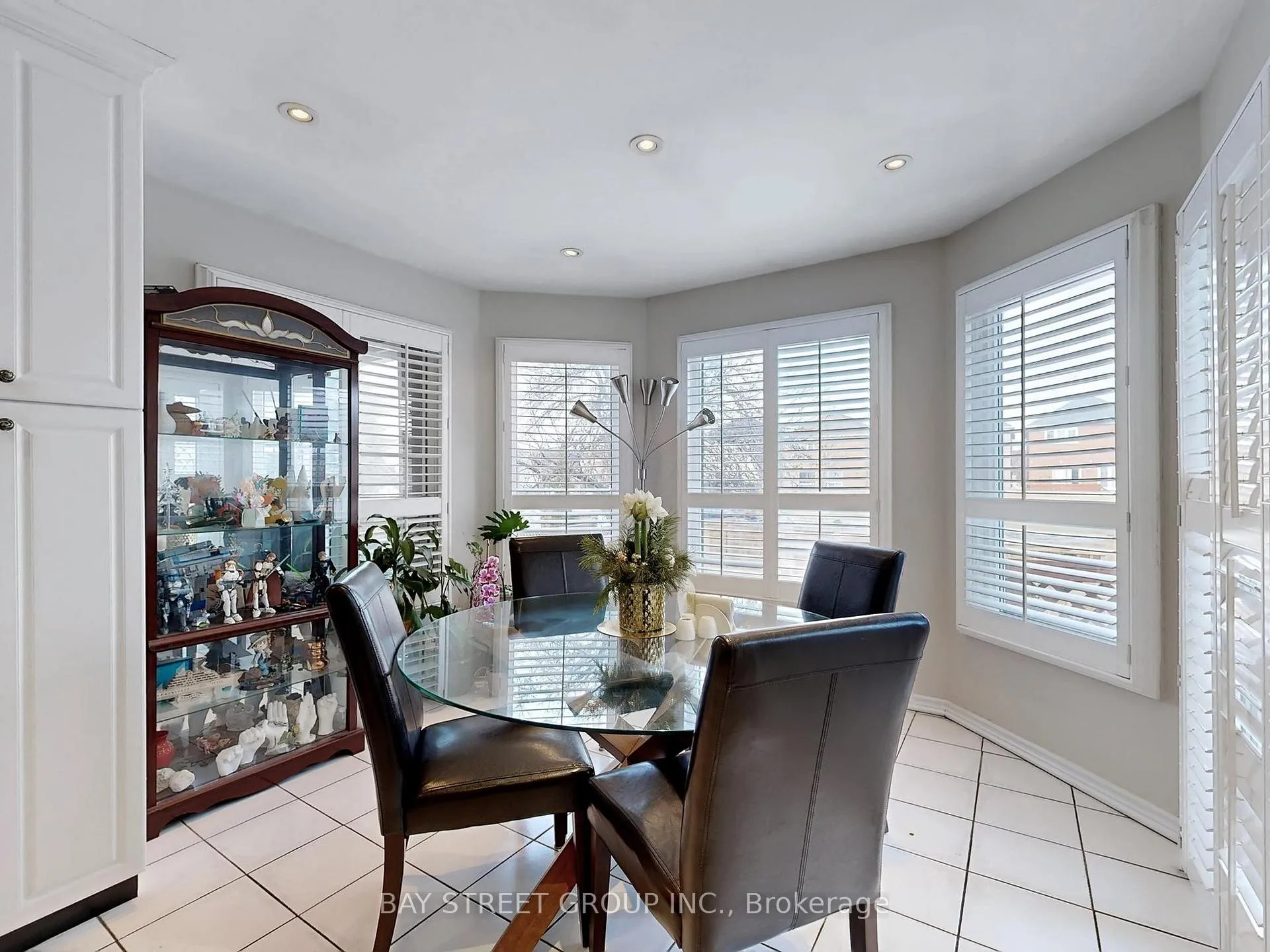 Photo 16 of 36 Durant Crescent, Markham, Middlefield — HOMEH