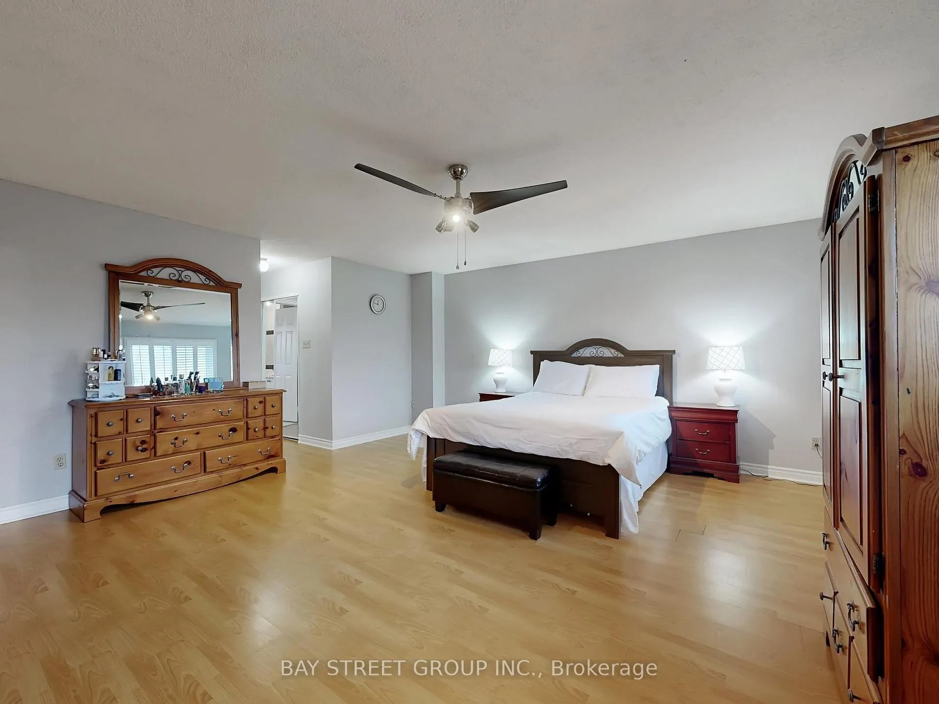 Photo 23 of 36 Durant Crescent, Markham, Middlefield — HOMEH