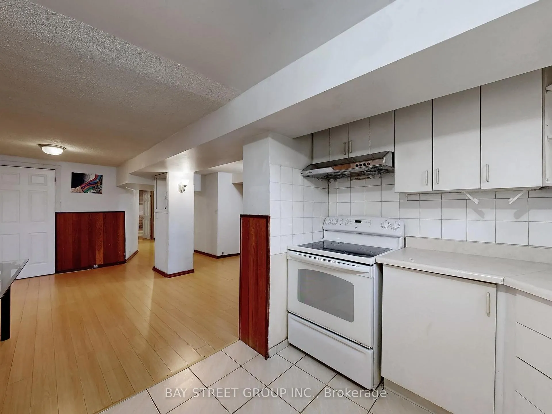 Photo 34 of 36 Durant Crescent, Markham, Middlefield — HOMEH
