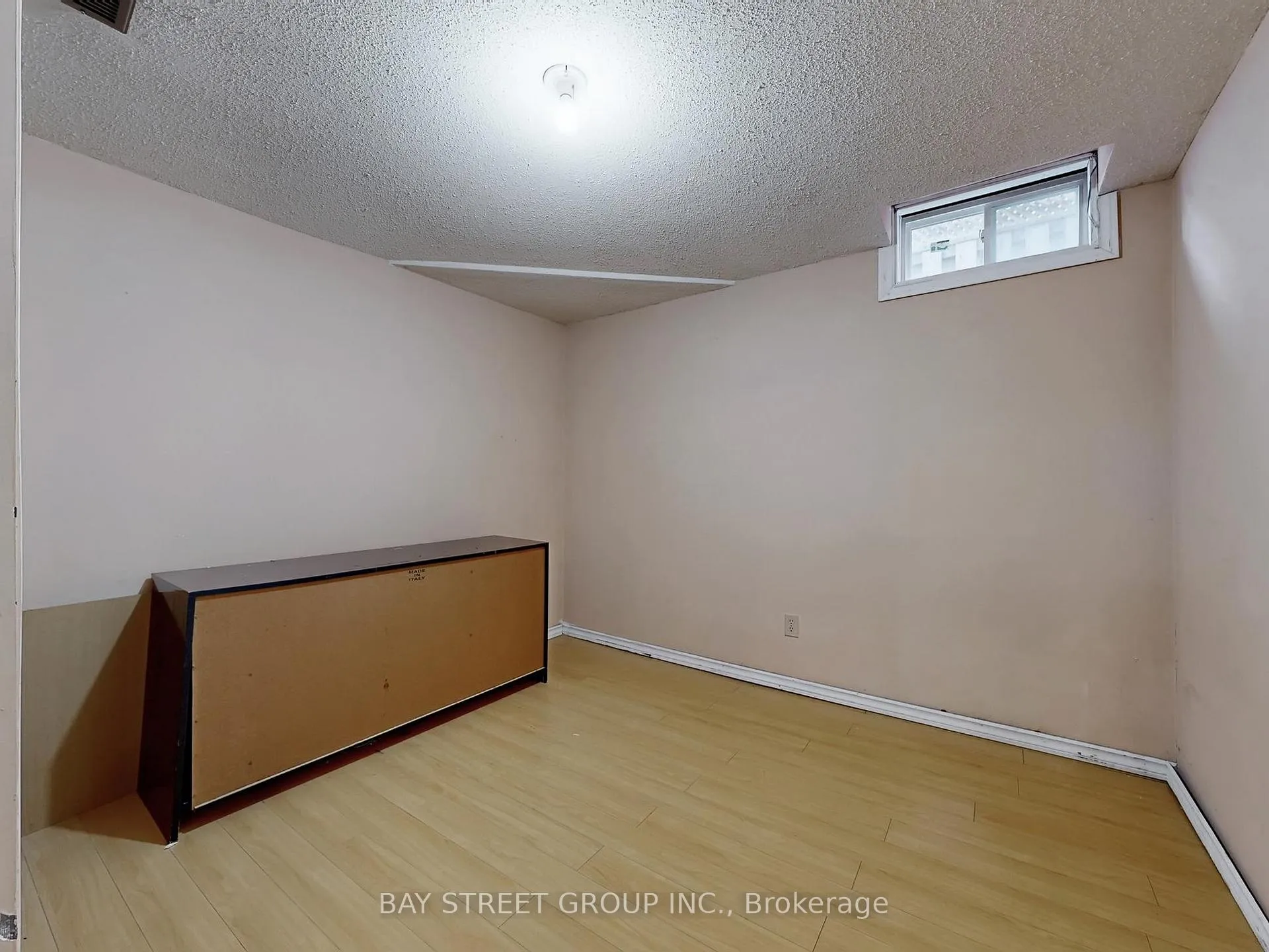 Photo 35 of 36 Durant Crescent, Markham, Middlefield — HOMEH