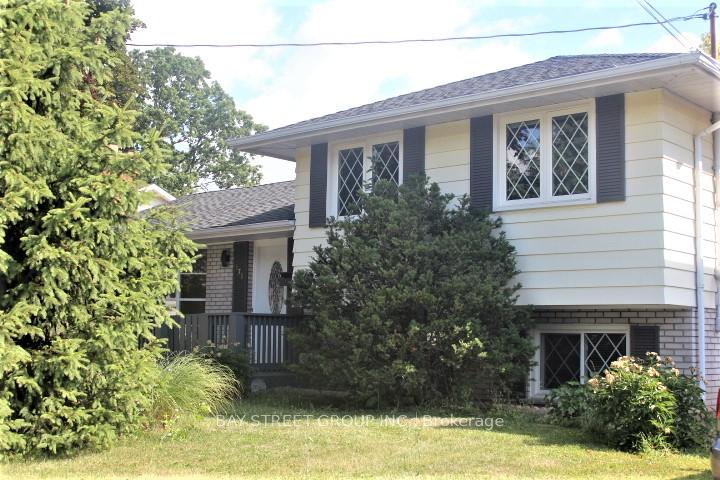 Photo 1 of 379 Meadowhill Road, Burlington, Appleby — HOMEH