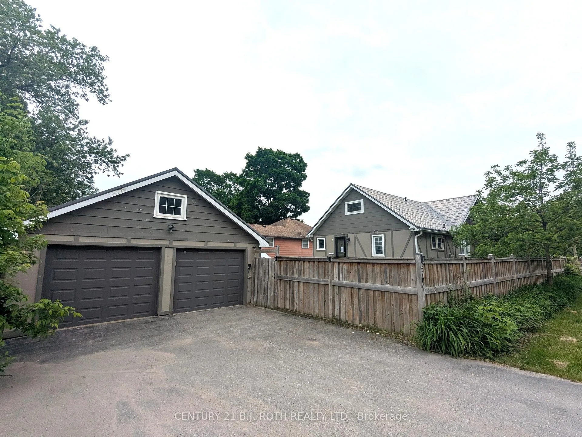 Photo 18 of 2709 25 Side Road, Innisfil, Rural Innisfil — HOMEH
