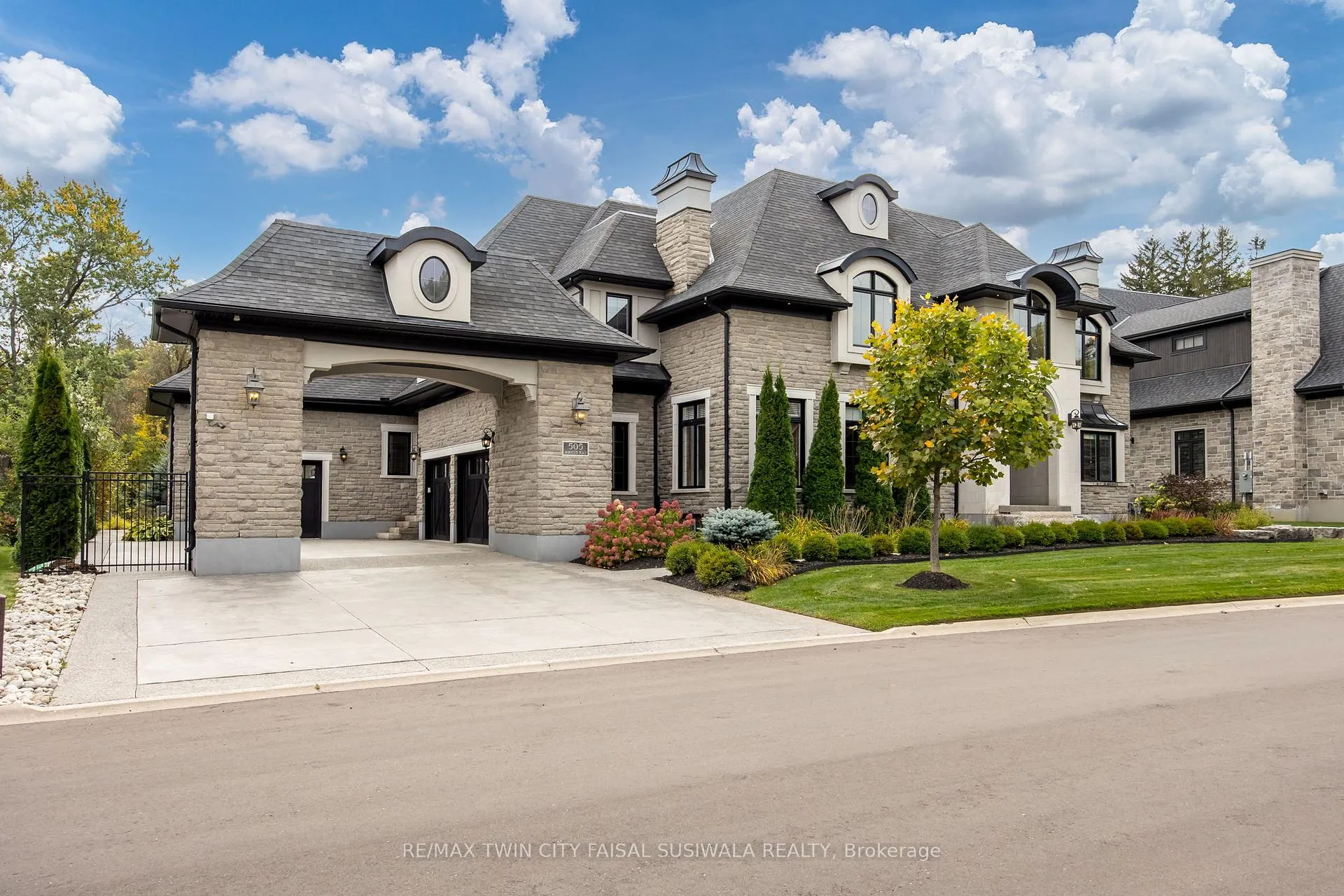 Photo 2 of 505 Morrison Road, Kitchener — HOMEH