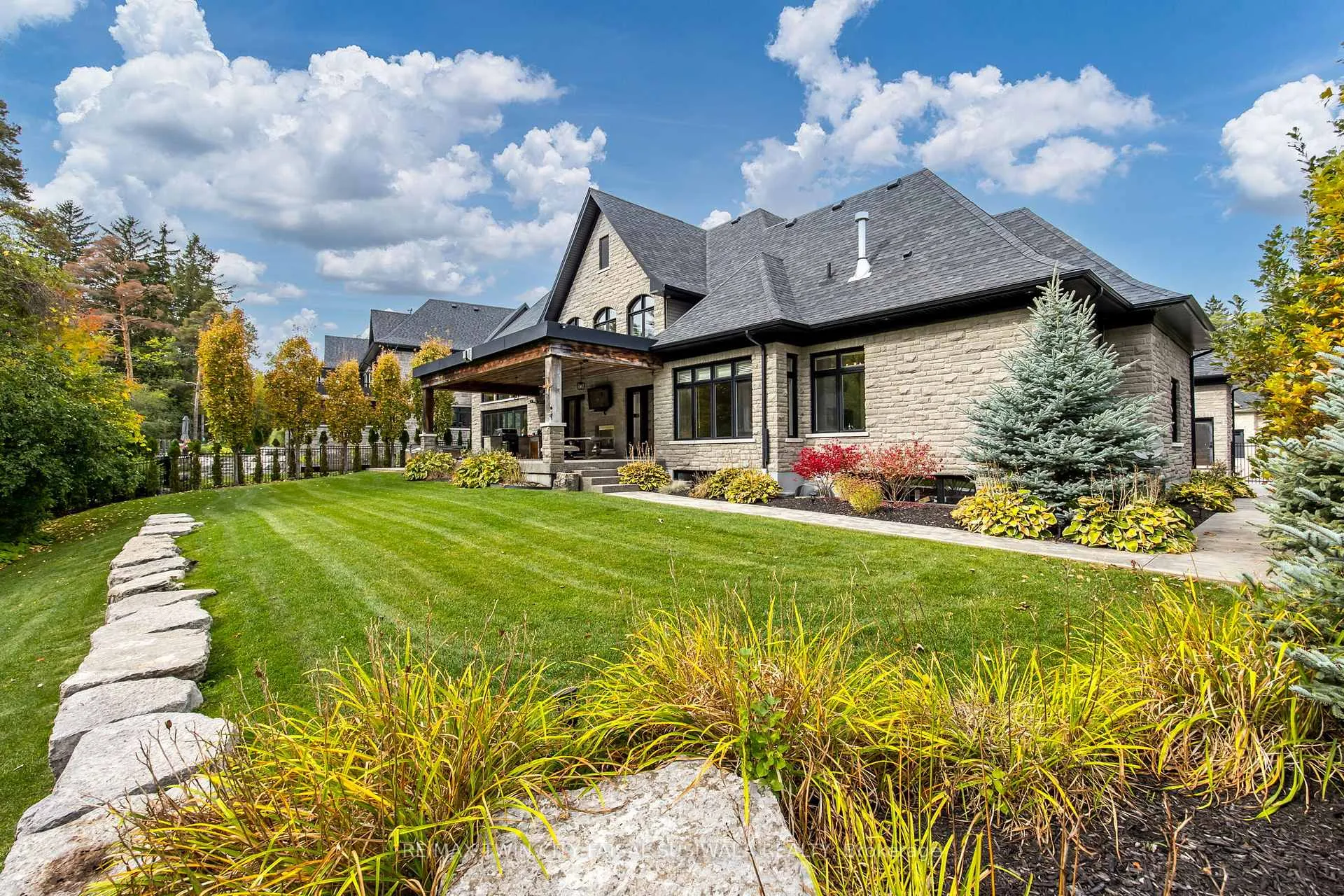 Photo 4 of 505 Morrison Road, Kitchener — HOMEH