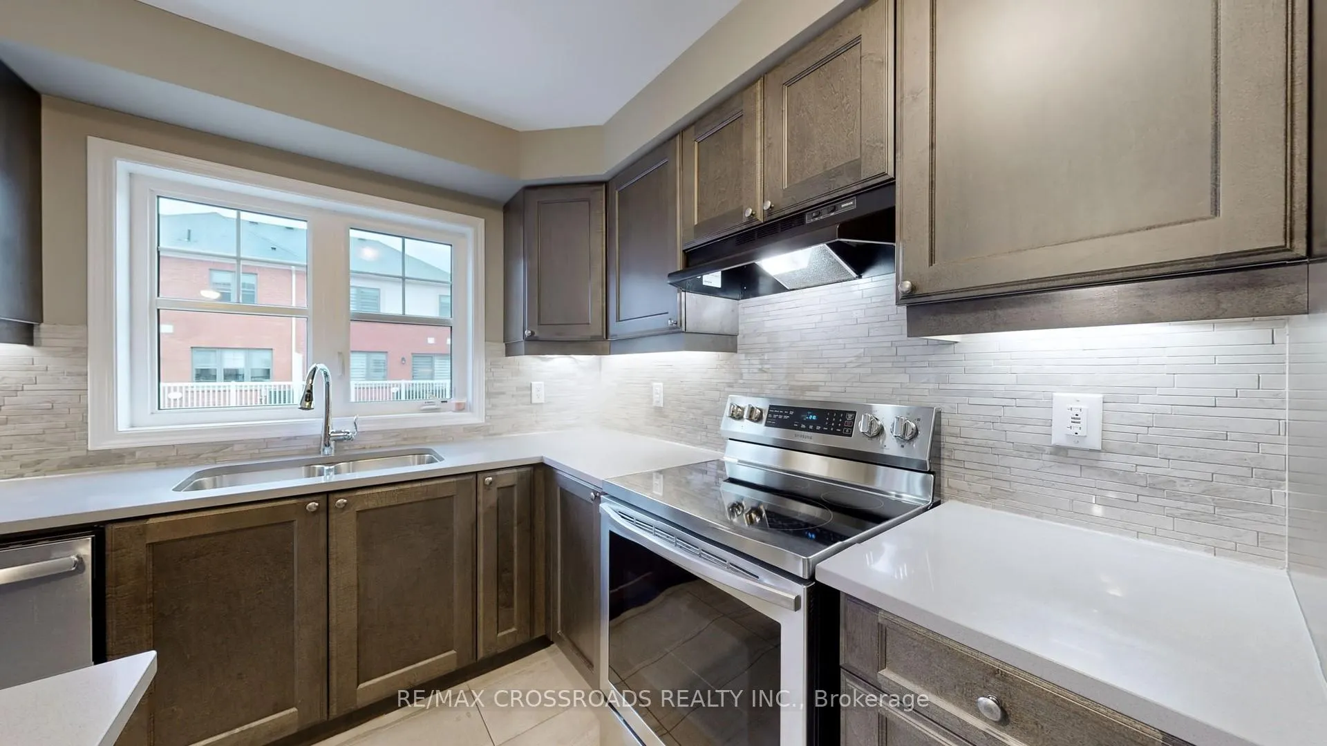 Photo 17 of 63 Whitefish Street, Whitby, Rural Whitby — HOMEH
