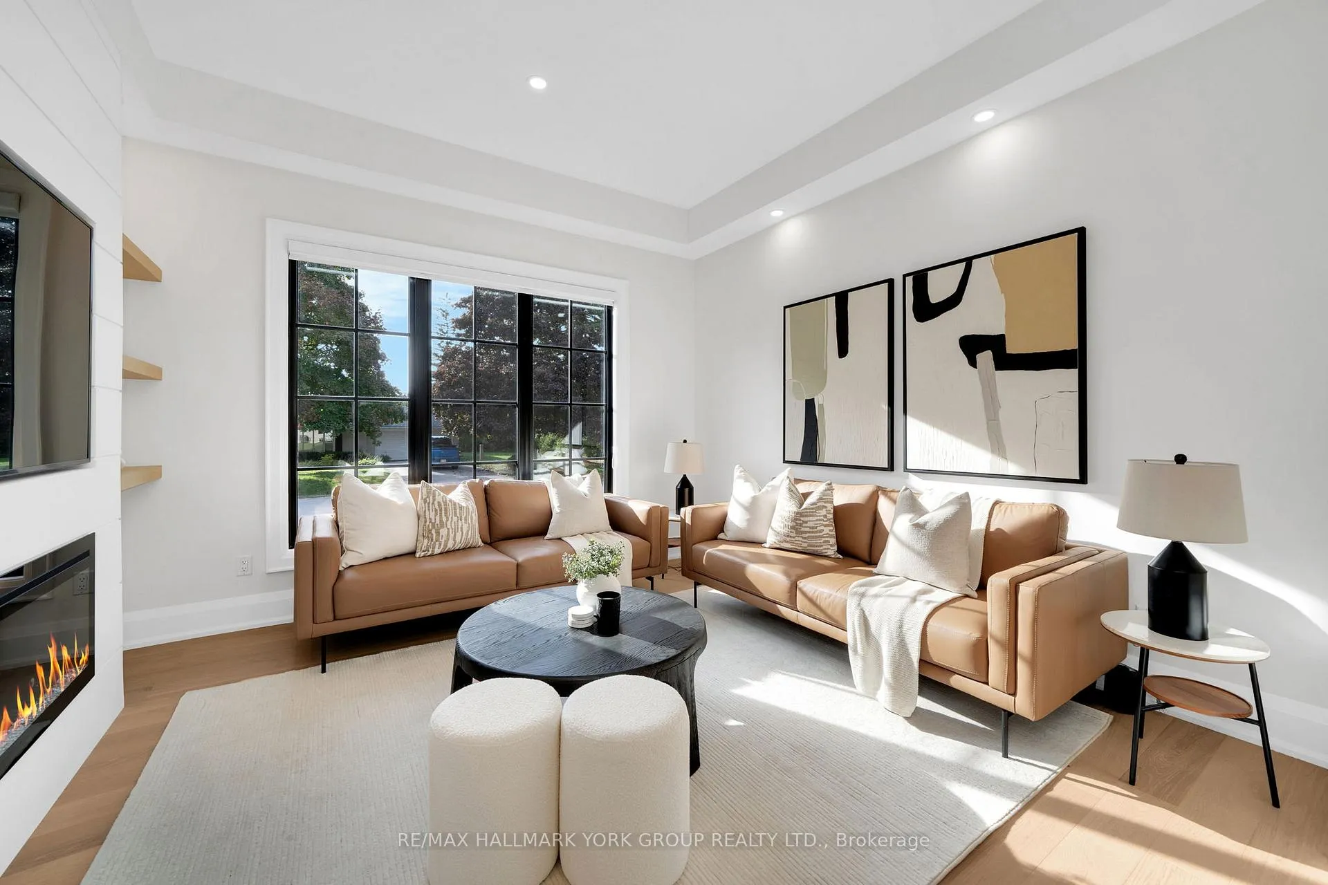 Photo 10 of 83 Elizabeth Grove, King, King City — HOMEH