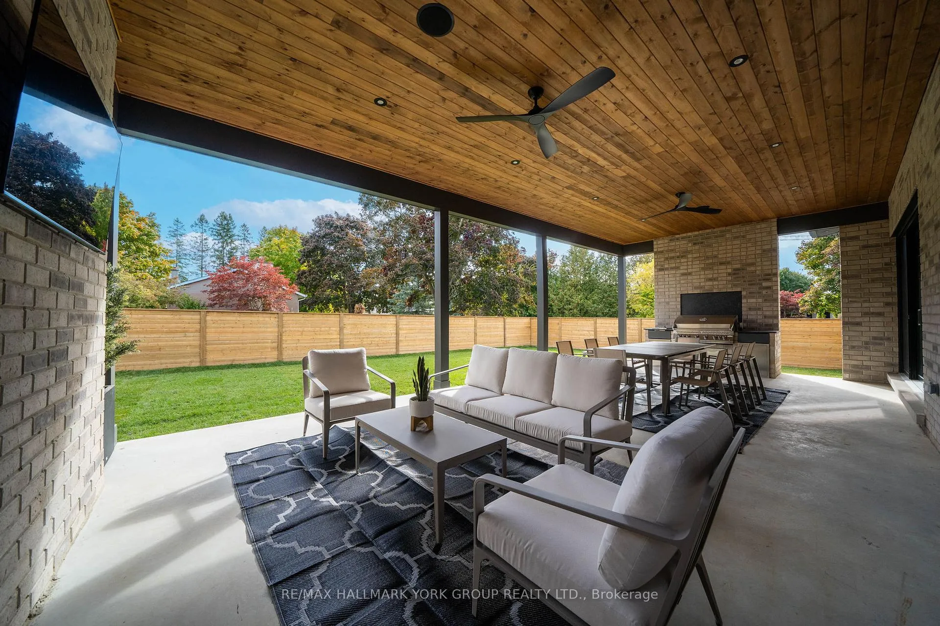 Photo 34 of 83 Elizabeth Grove, King, King City — HOMEH