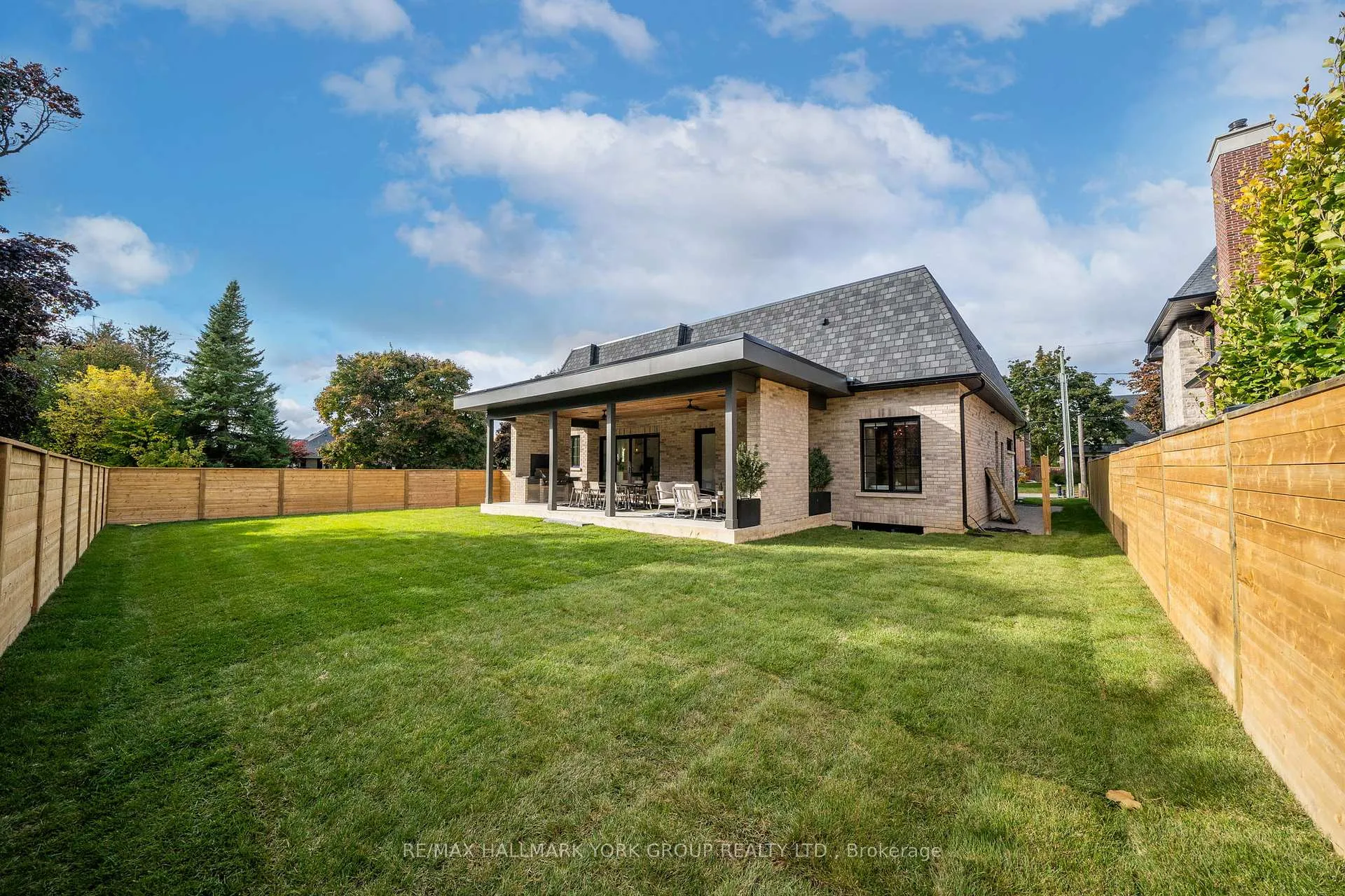 Photo 36 of 83 Elizabeth Grove, King, King City — HOMEH