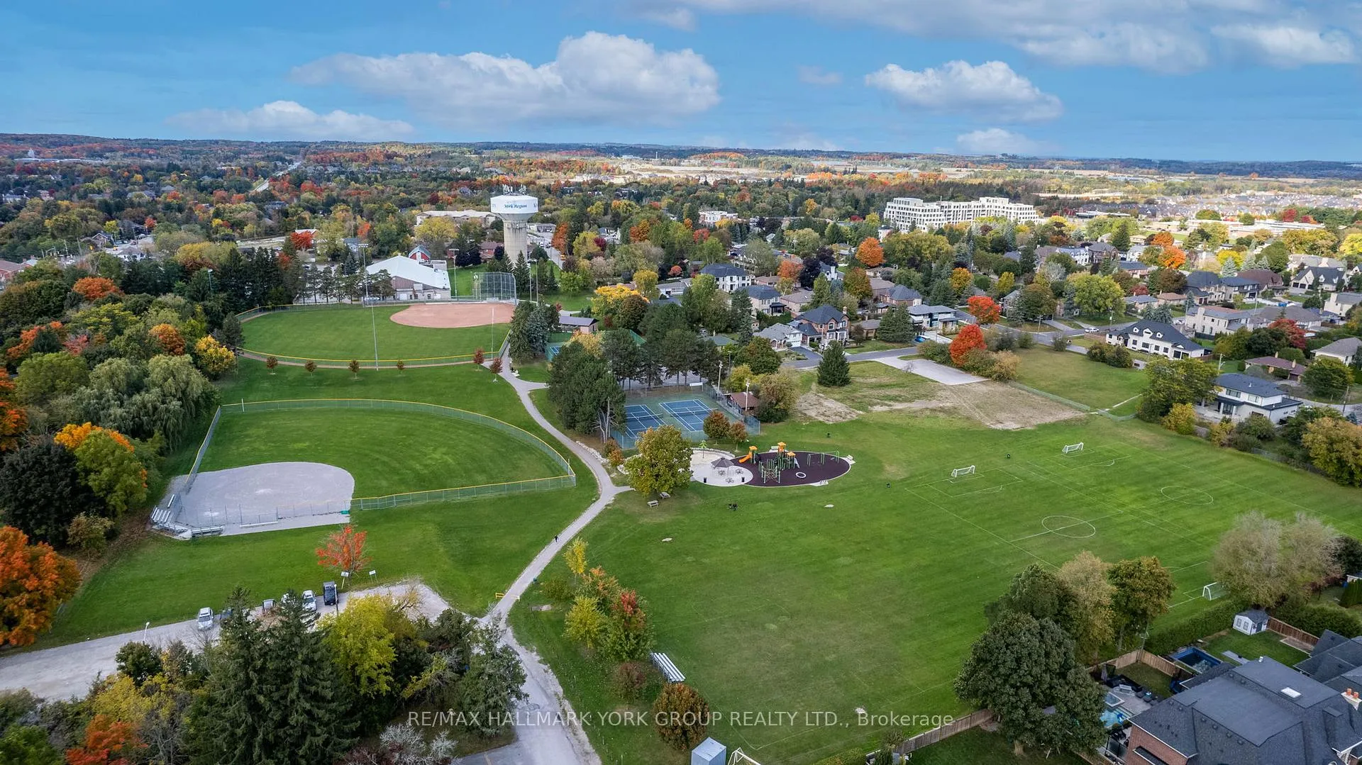Photo 40 of 83 Elizabeth Grove, King, King City — HOMEH