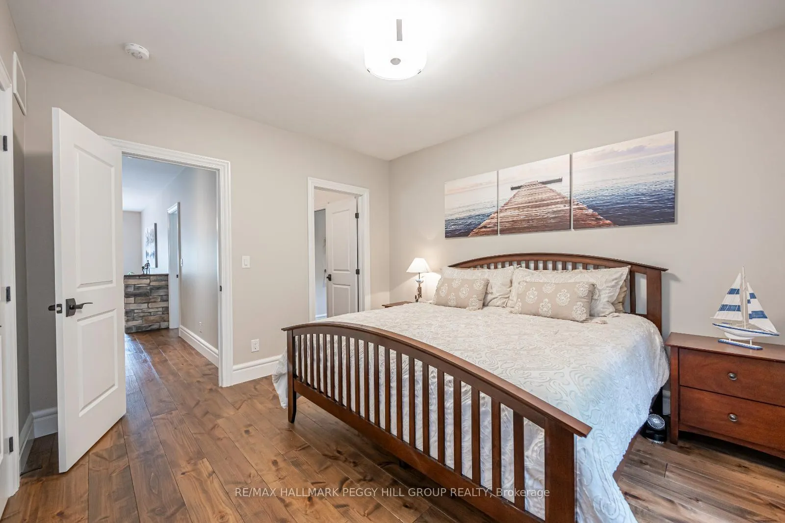 Photo 16 of 28 Heron Boulevard, Springwater, Snow Valley — HOMEH