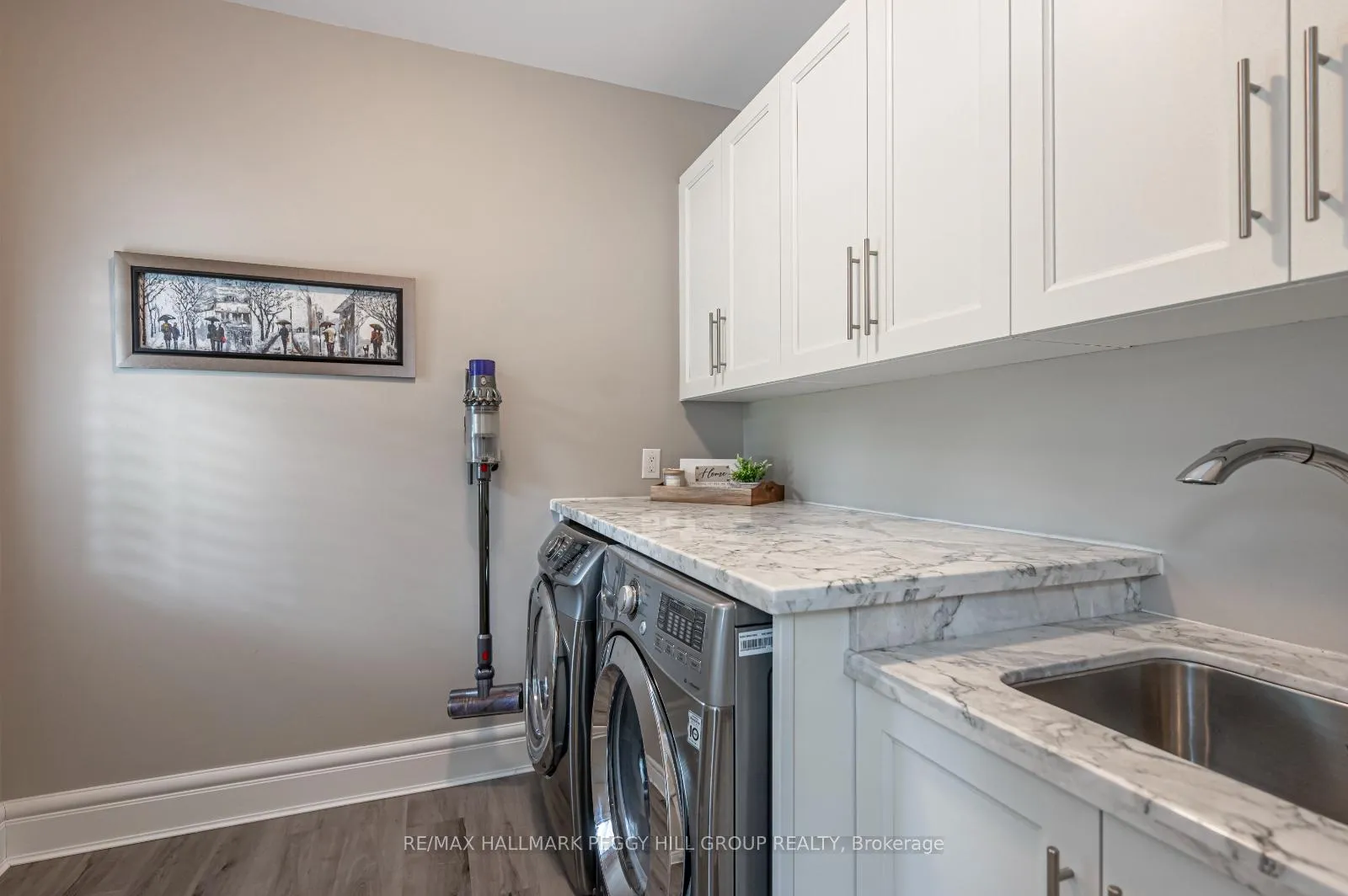 Photo 20 of 28 Heron Boulevard, Springwater, Snow Valley — HOMEH