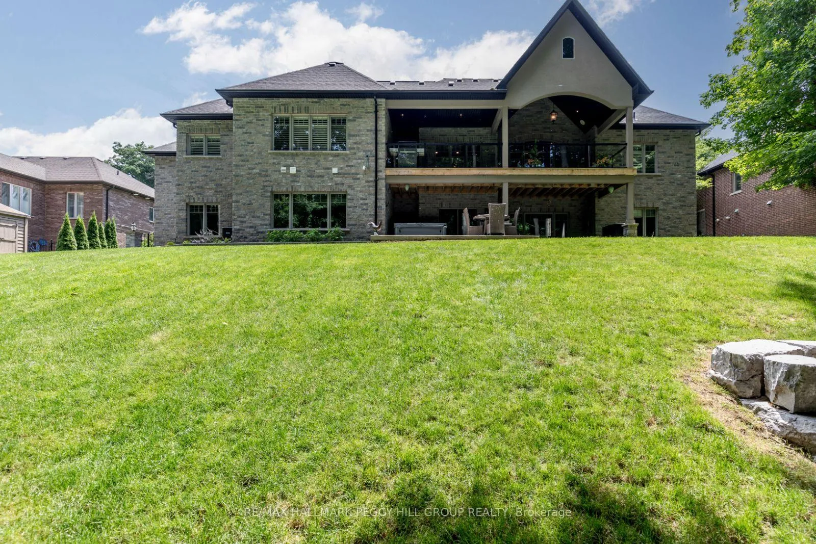 Photo 35 of 28 Heron Boulevard, Springwater, Snow Valley — HOMEH