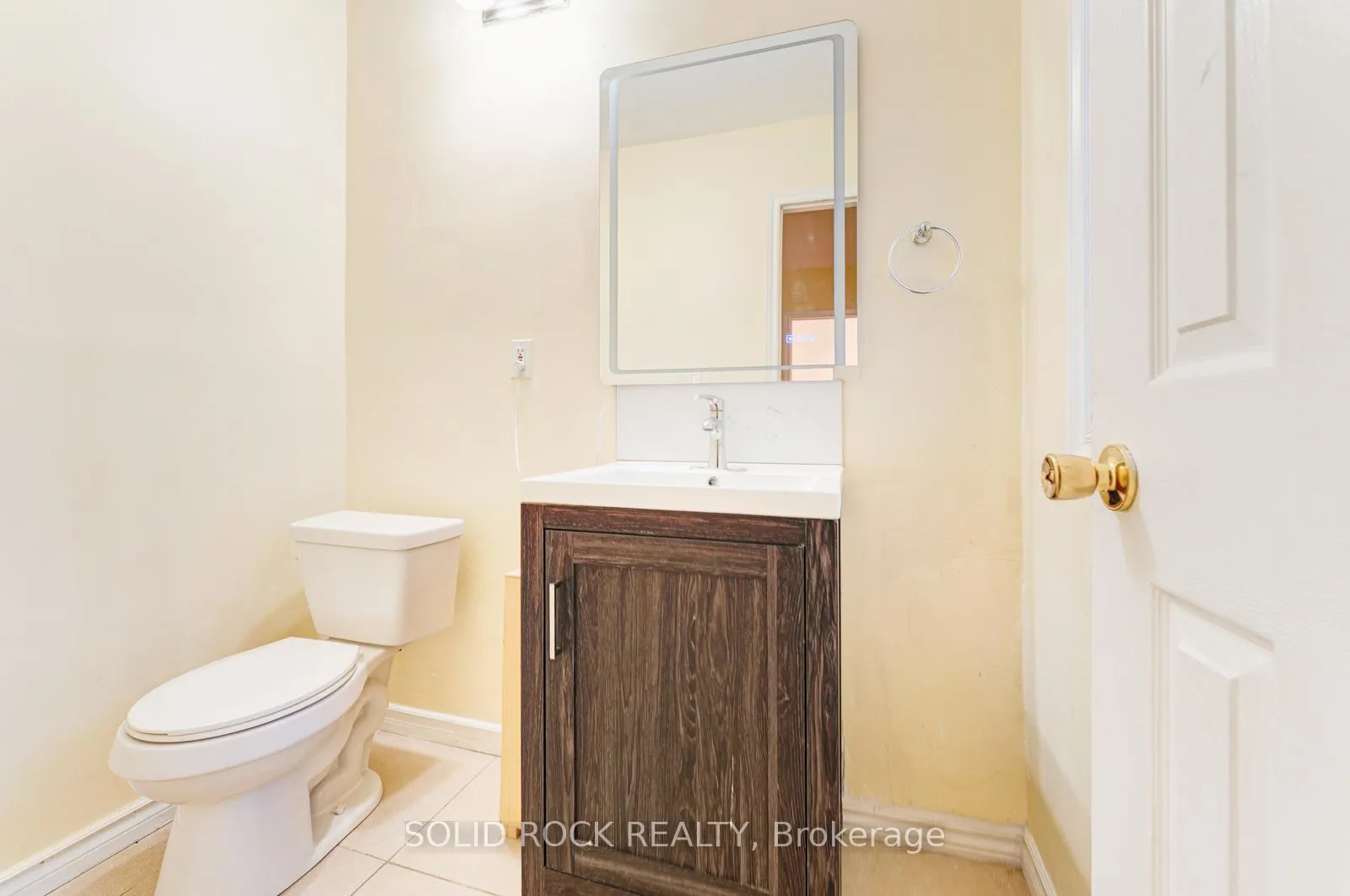 Photo 8 of 33 Elfreda Boulevard, Scarborough, Clairlea-Birchmount — HOMEH