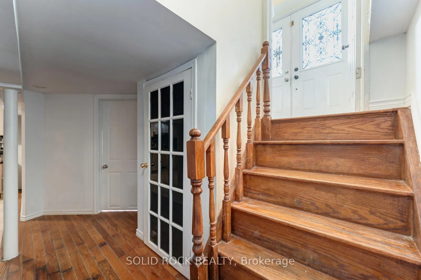 Photo 20 of 33 Elfreda Boulevard, Scarborough, Clairlea-Birchmount — HOMEH