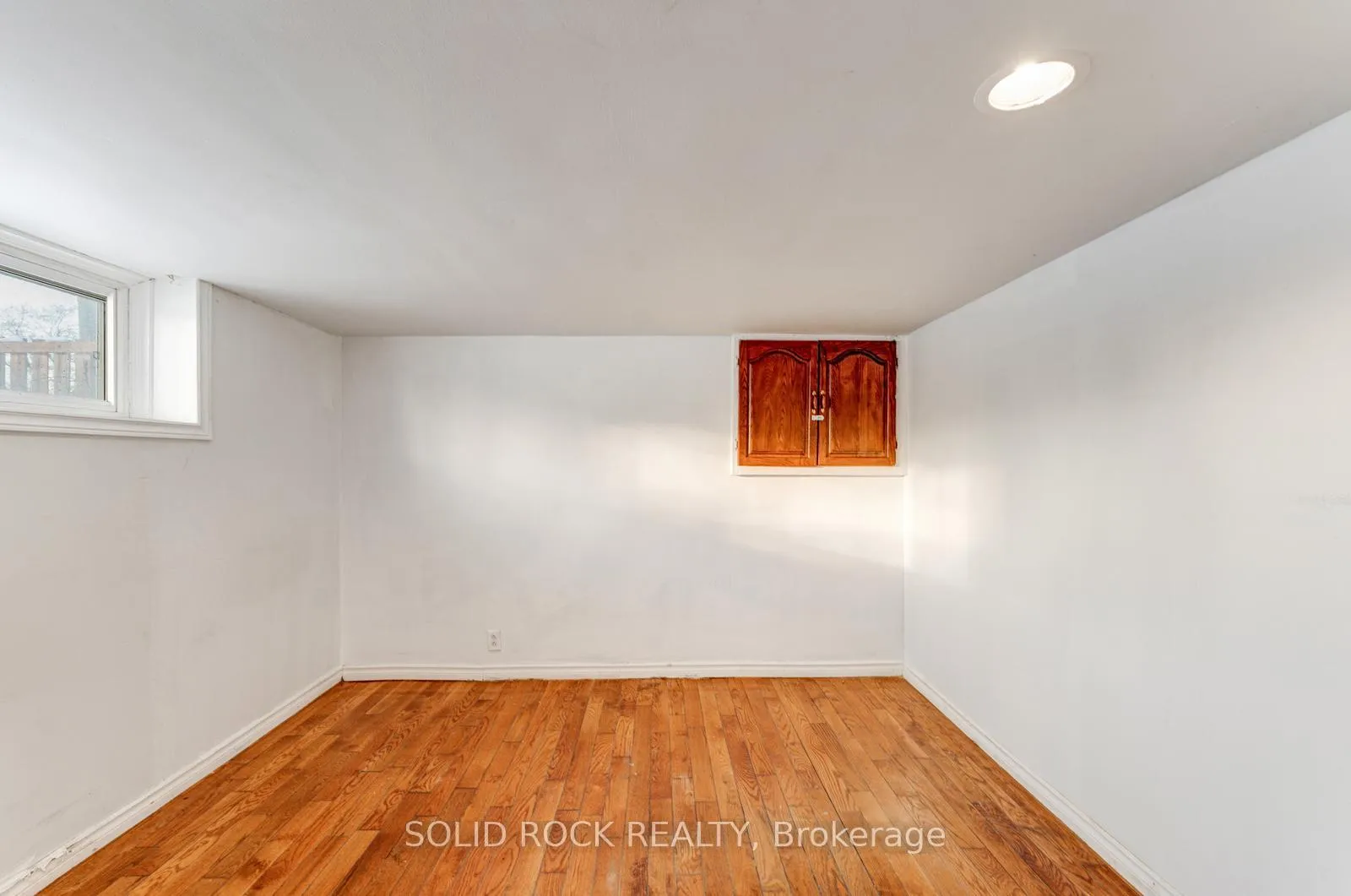 Photo 24 of 33 Elfreda Boulevard, Scarborough, Clairlea-Birchmount — HOMEH