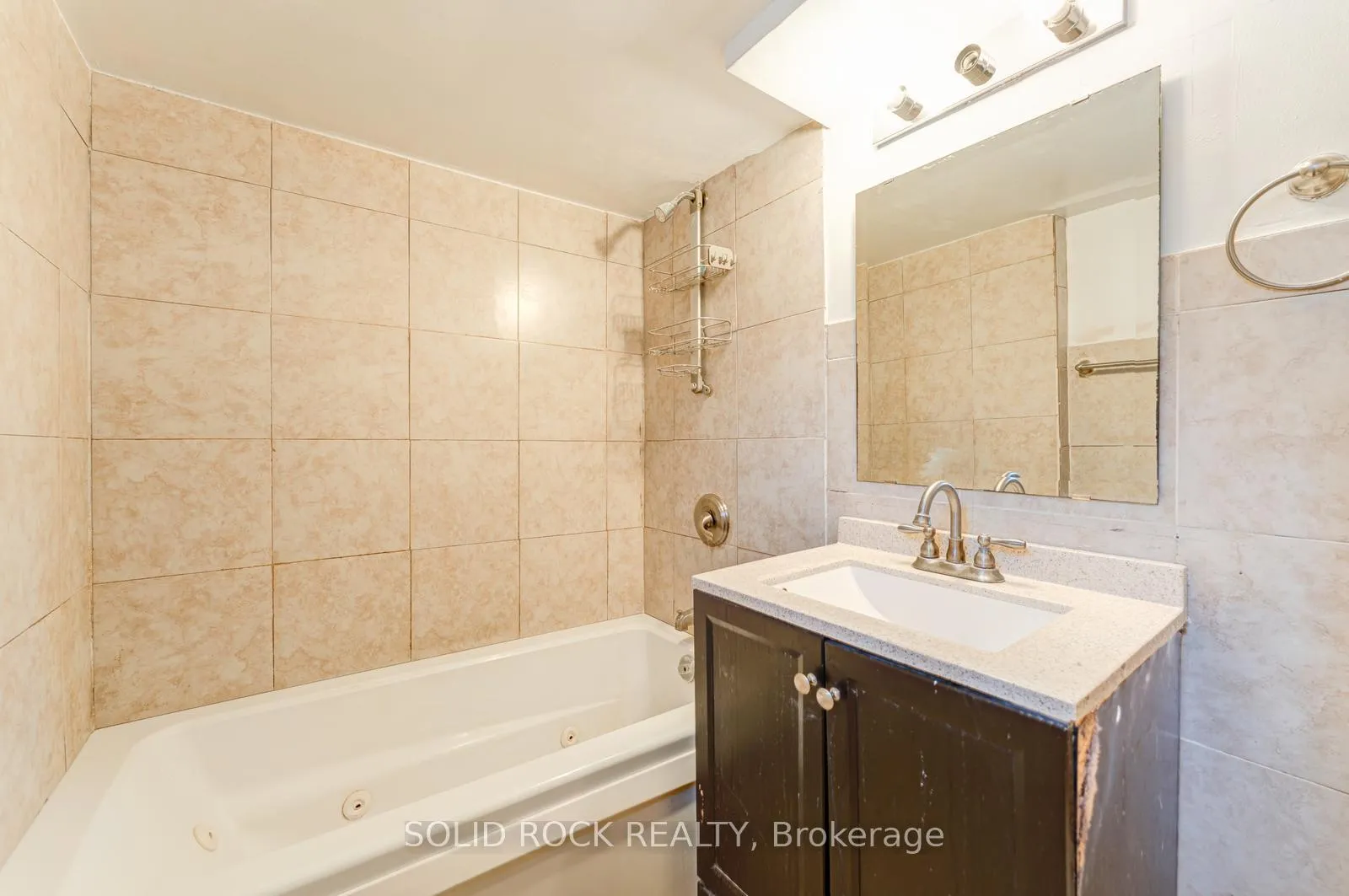 Photo 25 of 33 Elfreda Boulevard, Scarborough, Clairlea-Birchmount — HOMEH