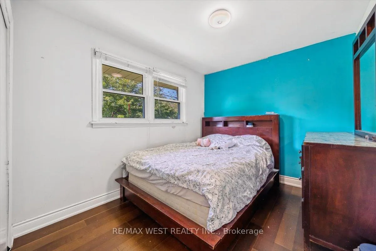 Photo 9 of 59 Maywood Road, Kitchener — HOMEH