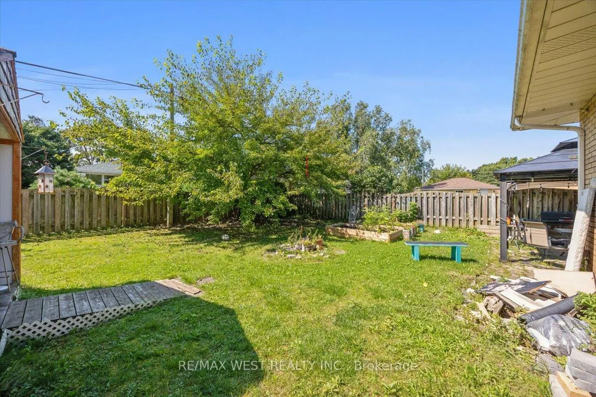 Photo 16 of 59 Maywood Road, Kitchener — HOMEH