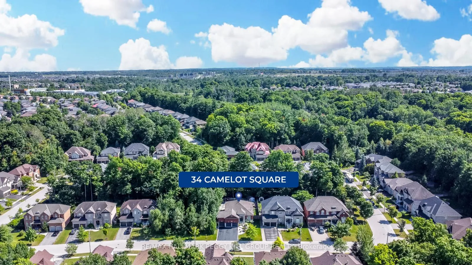 Photo 19 of 34 Camelot Square, Barrie, Innis-Shore — HOMEH