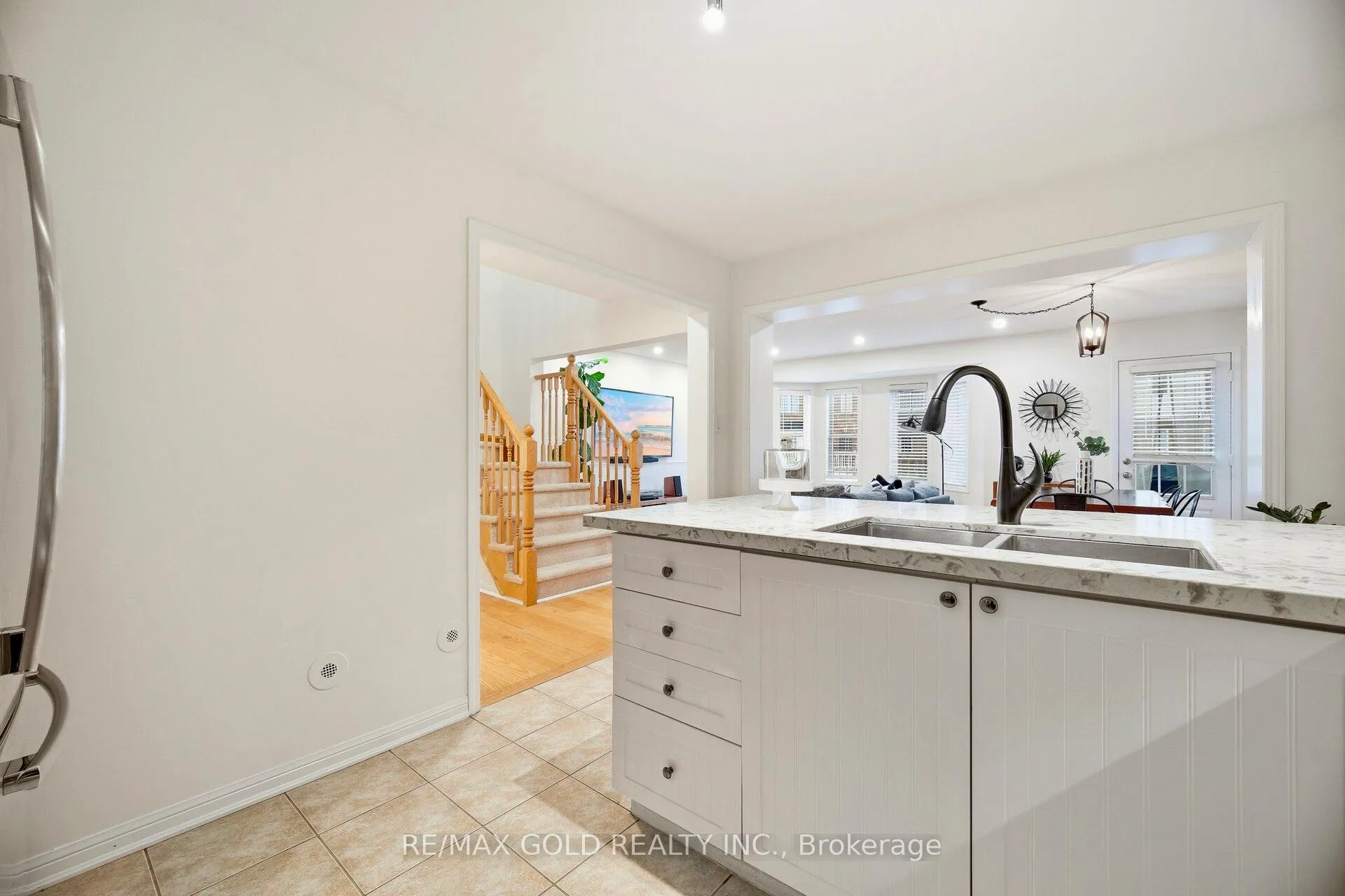 Photo 9 of 920 Sprague Place, Milton, Coates — HOMEH