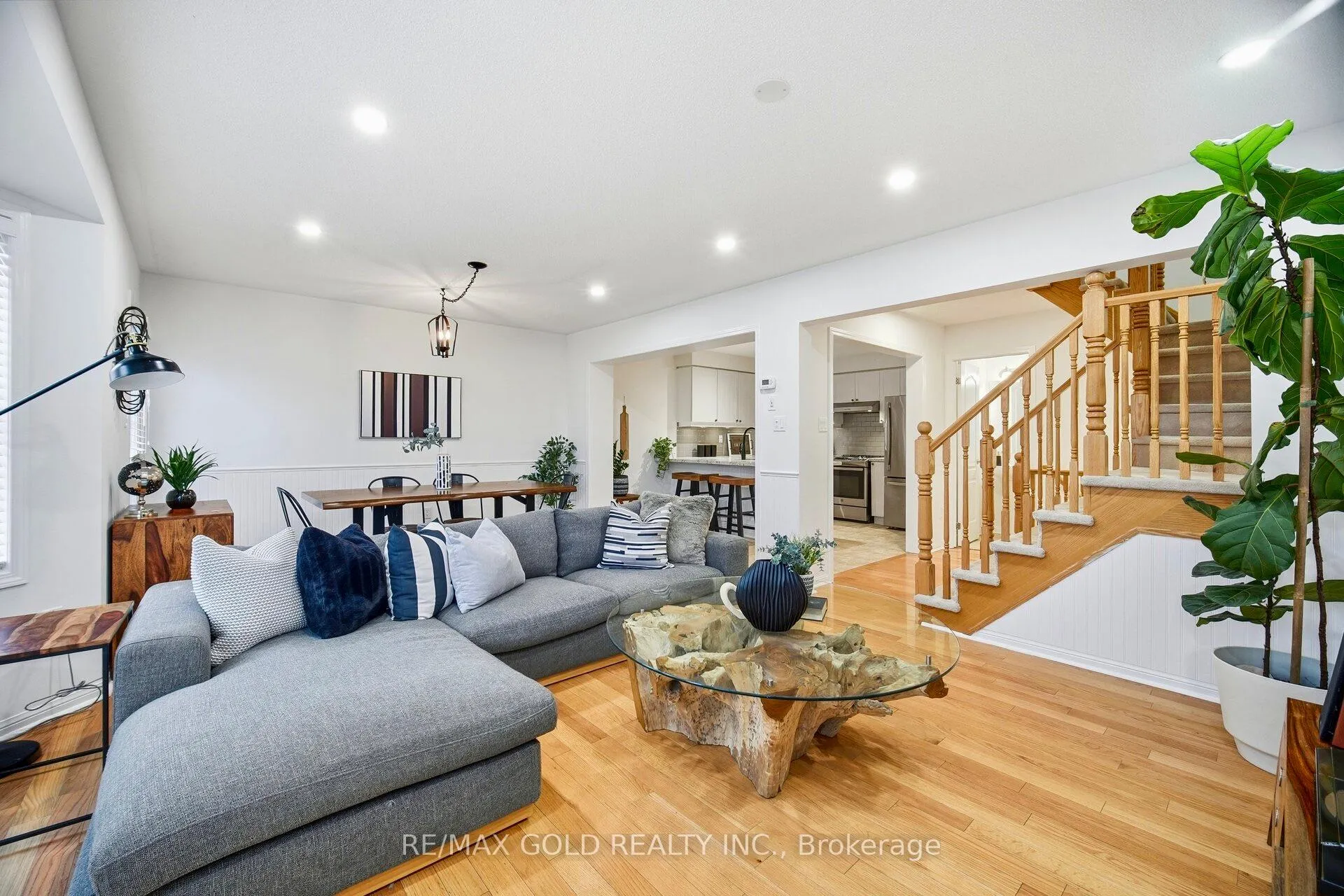 Photo 15 of 920 Sprague Place, Milton, Coates — HOMEH