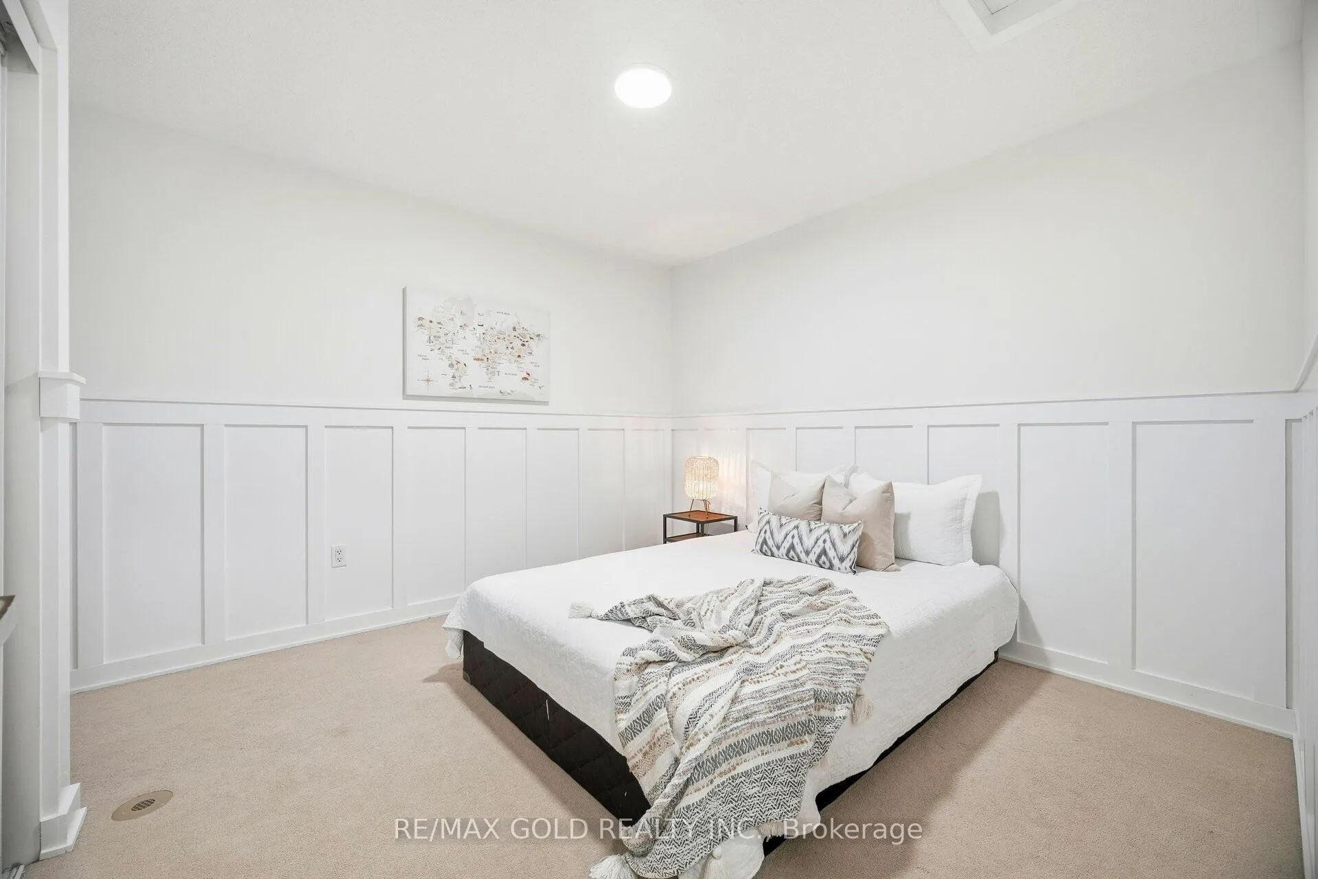 Photo 22 of 920 Sprague Place, Milton, Coates — HOMEH