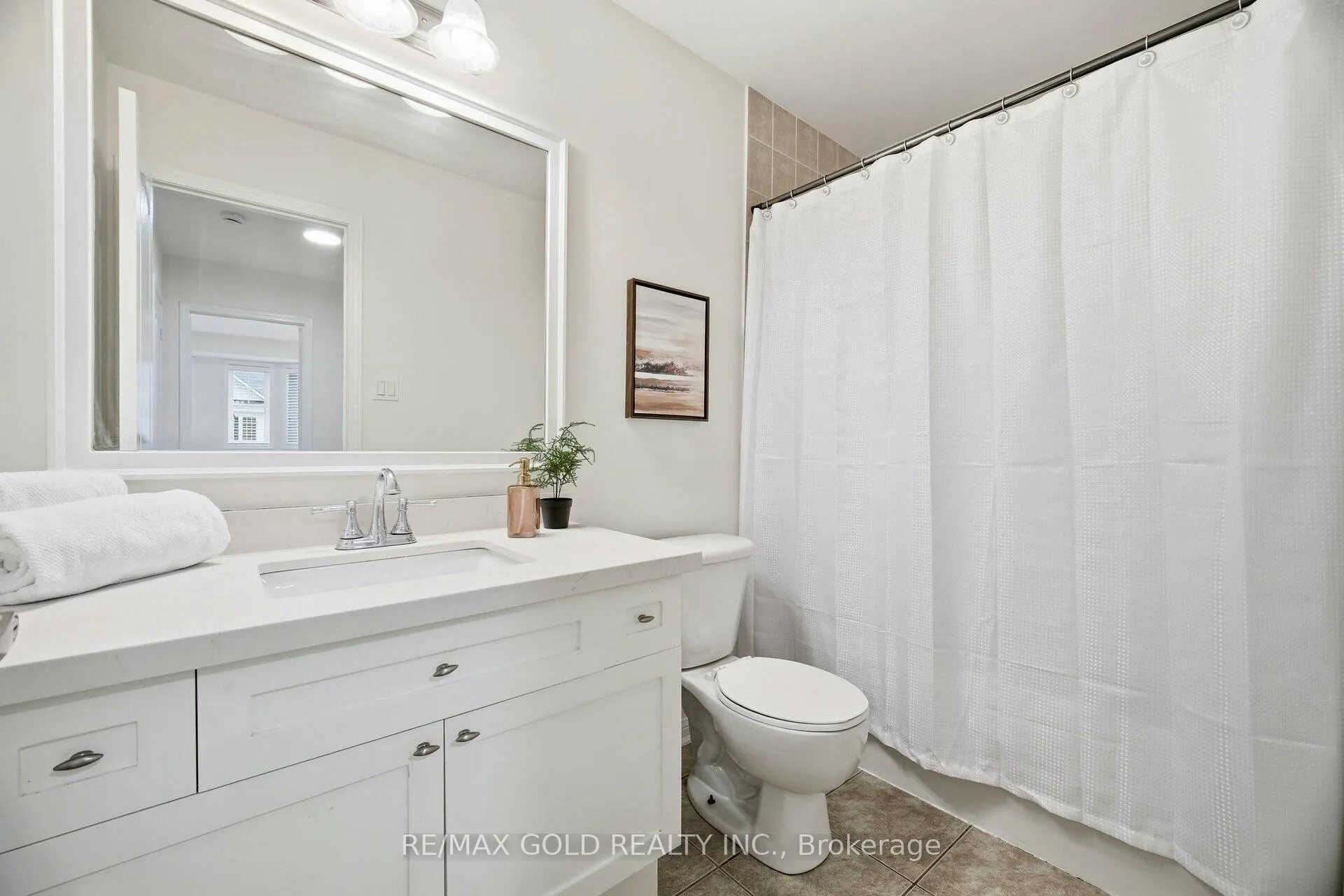 Photo 25 of 920 Sprague Place, Milton, Coates — HOMEH