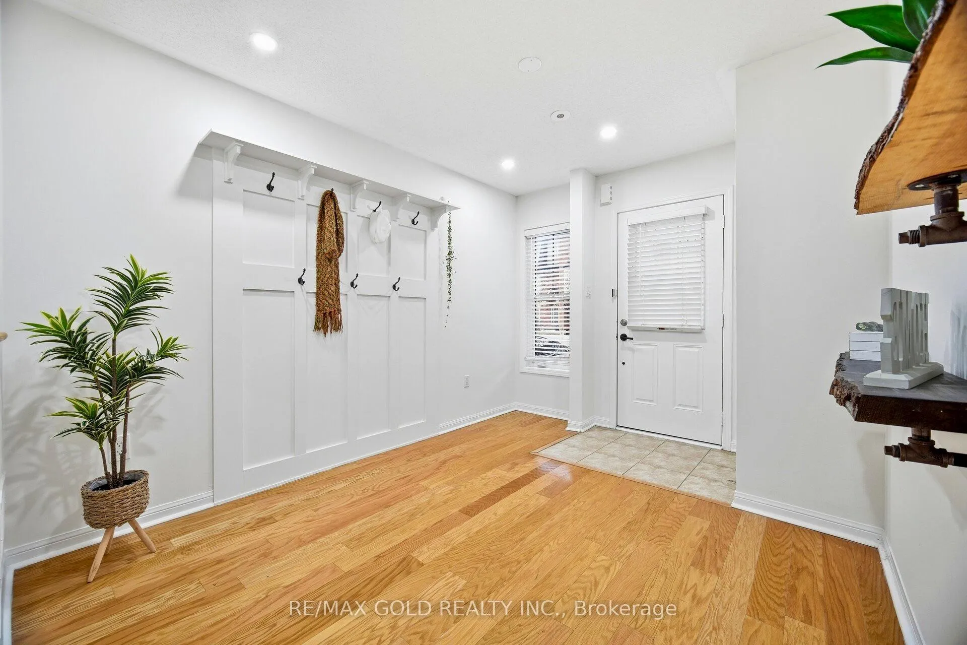 Photo 27 of 920 Sprague Place, Milton, Coates — HOMEH