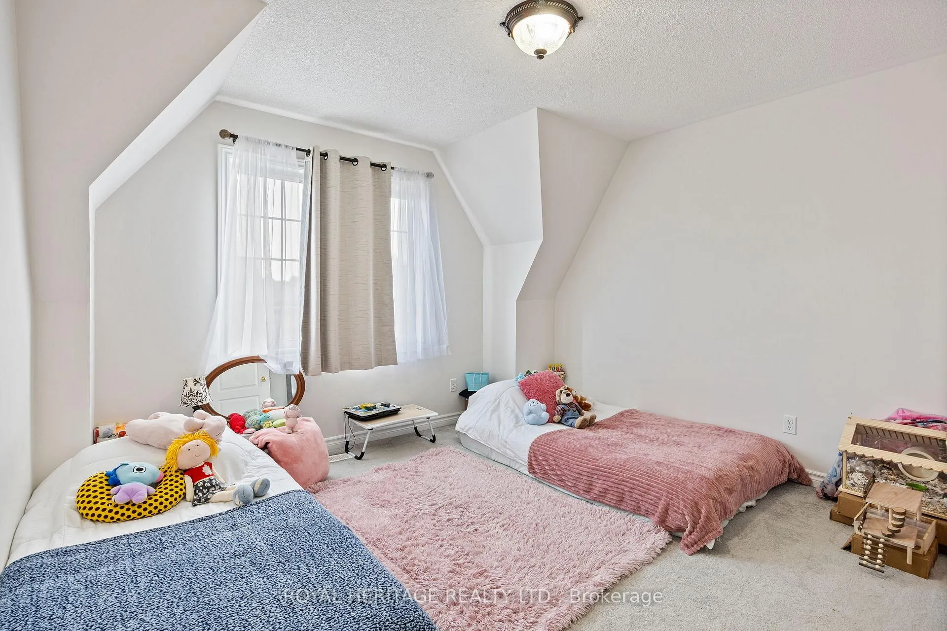 Photo 26 of 1558 Winville Road, Pickering, Duffin Heights — HOMEH