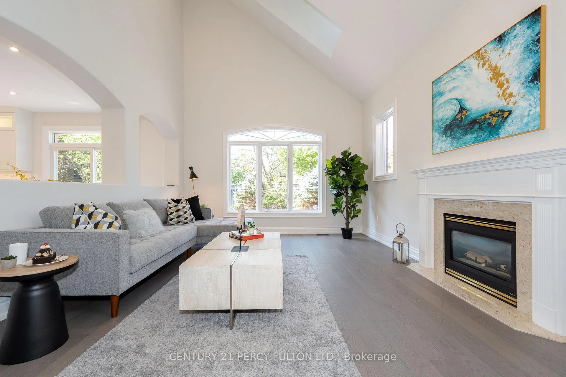 Photo 8 of 10 Burndenford Crescent, Markham, Markville — HOMEH