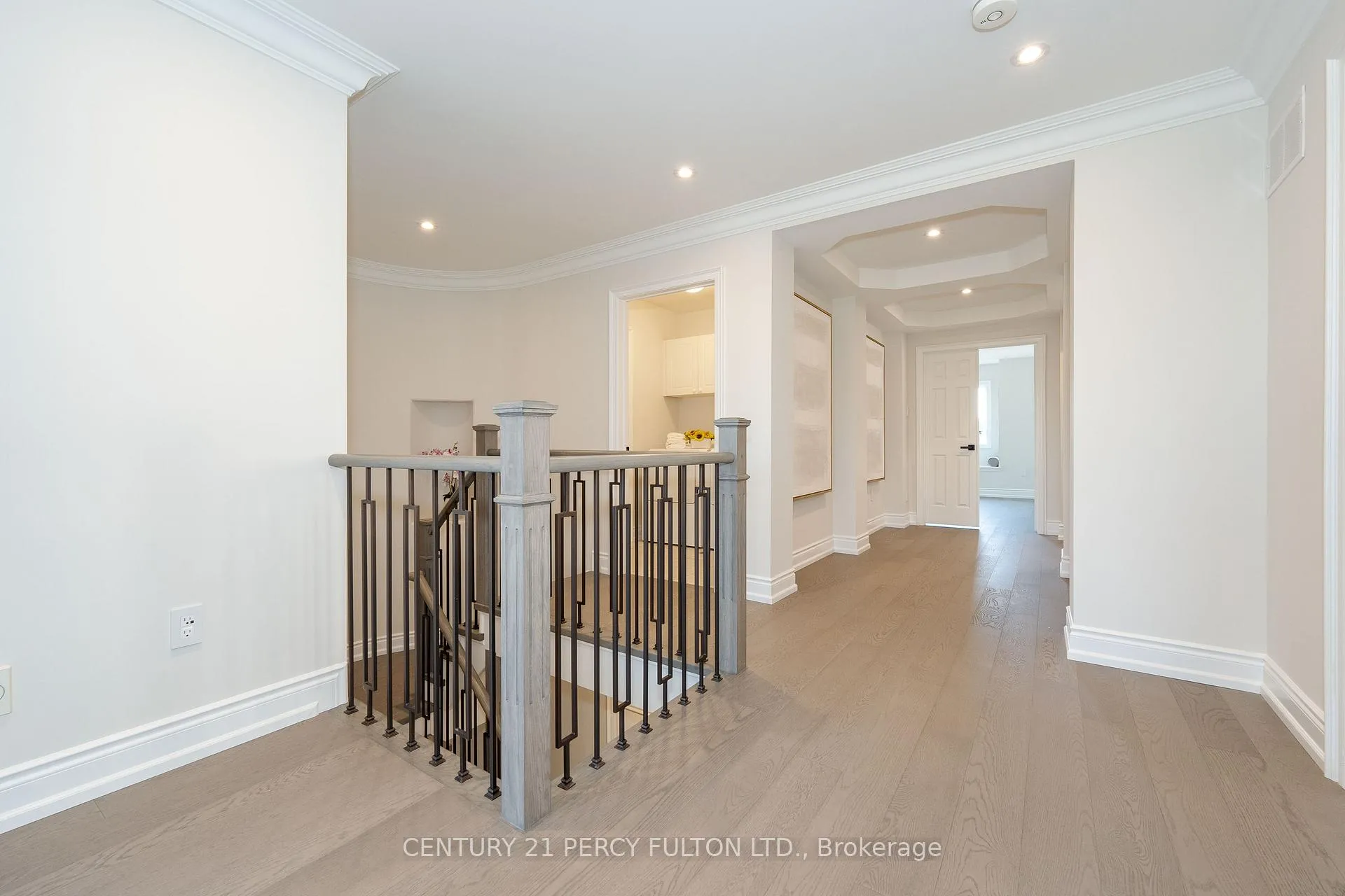 Photo 18 of 10 Burndenford Crescent, Markham, Markville — HOMEH