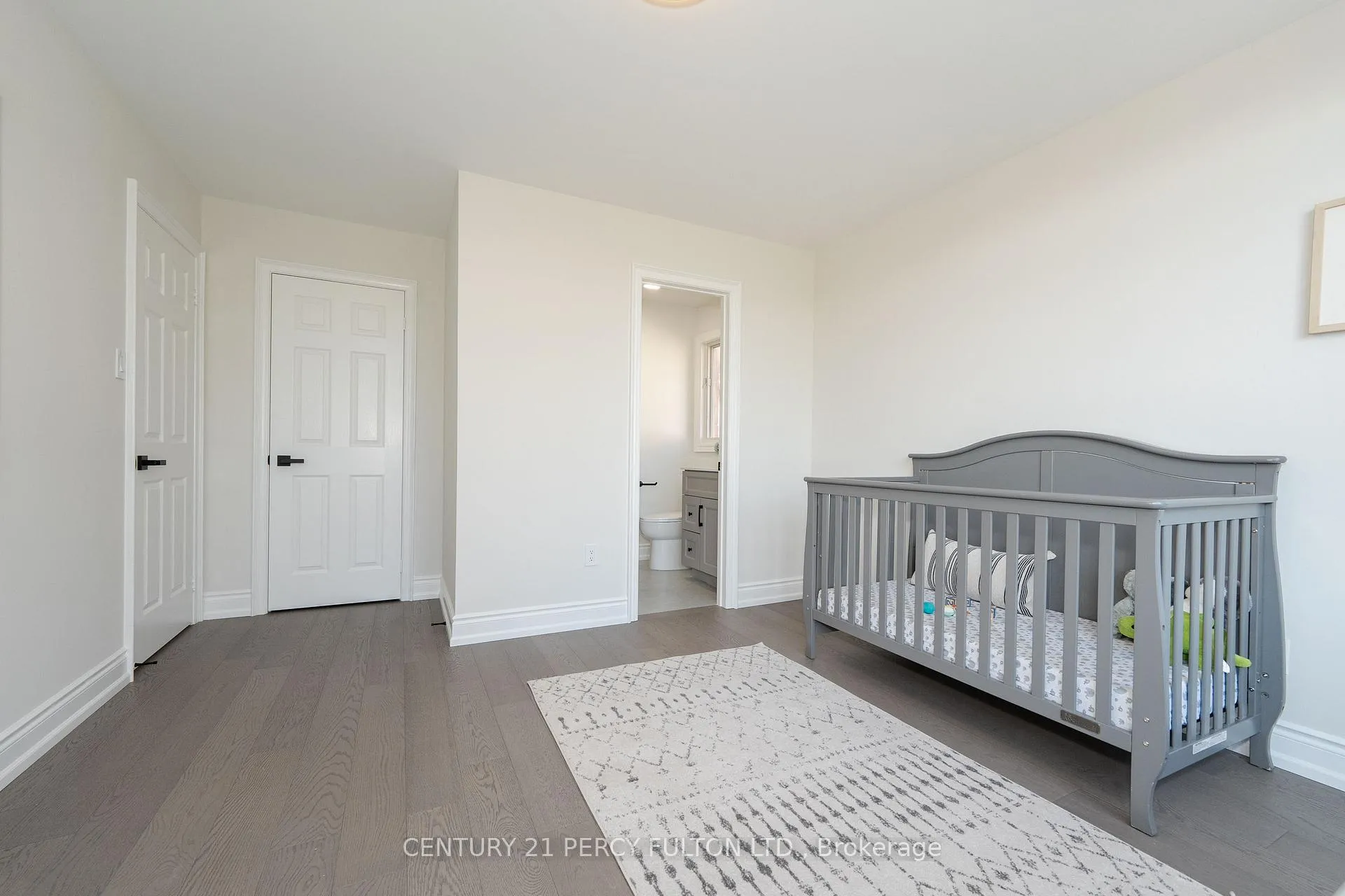 Photo 27 of 10 Burndenford Crescent, Markham, Markville — HOMEH