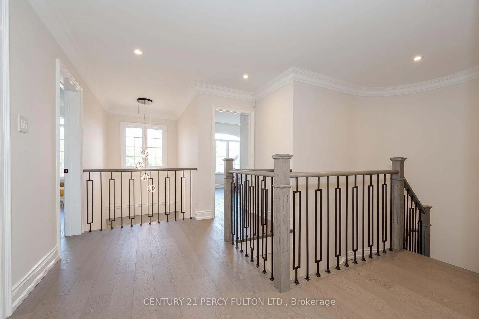 Photo 29 of 10 Burndenford Crescent, Markham, Markville — HOMEH